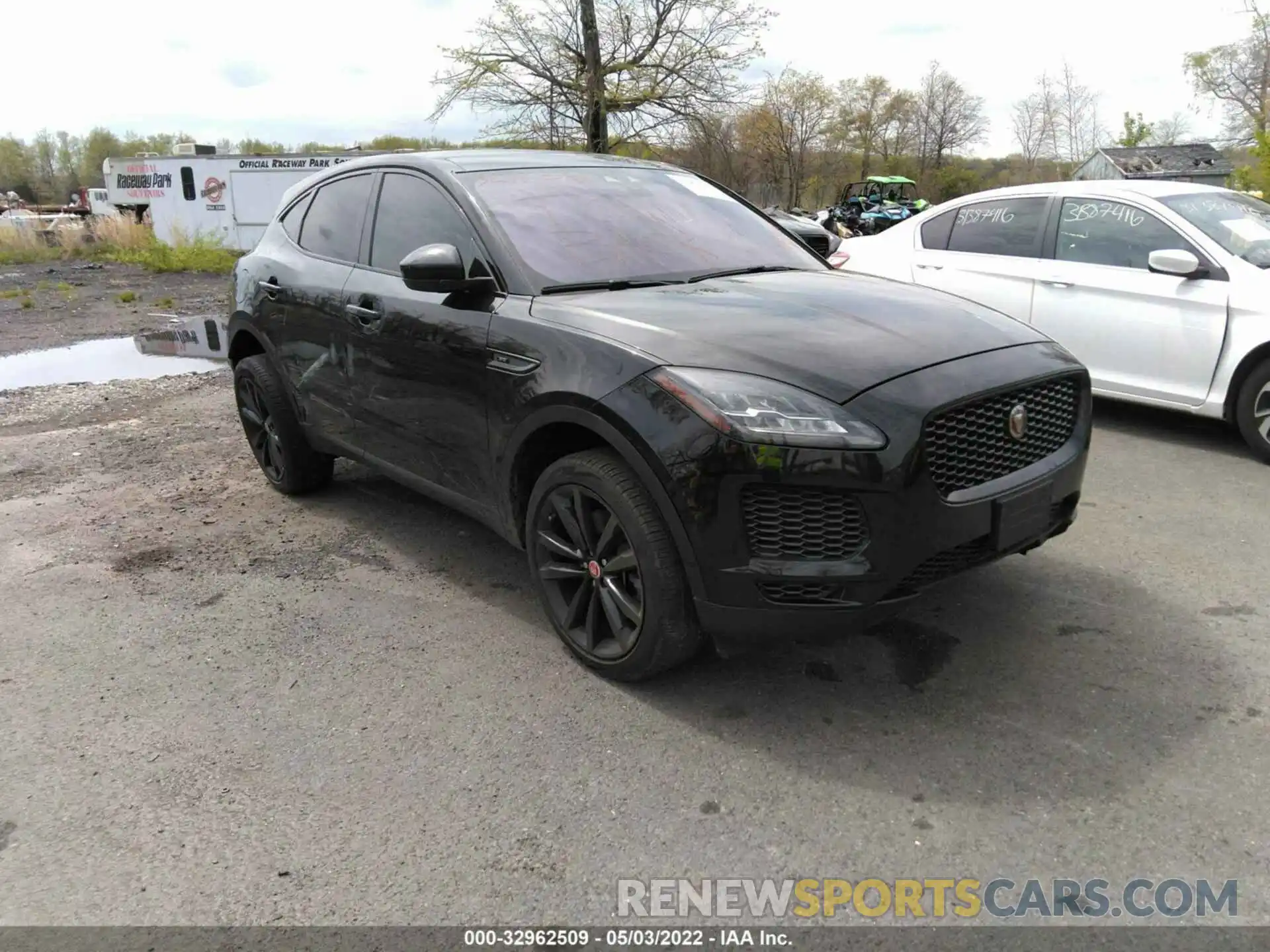 1 Photograph of a damaged car SADFP2FX7K1Z37273 JAGUAR E-PACE 2019