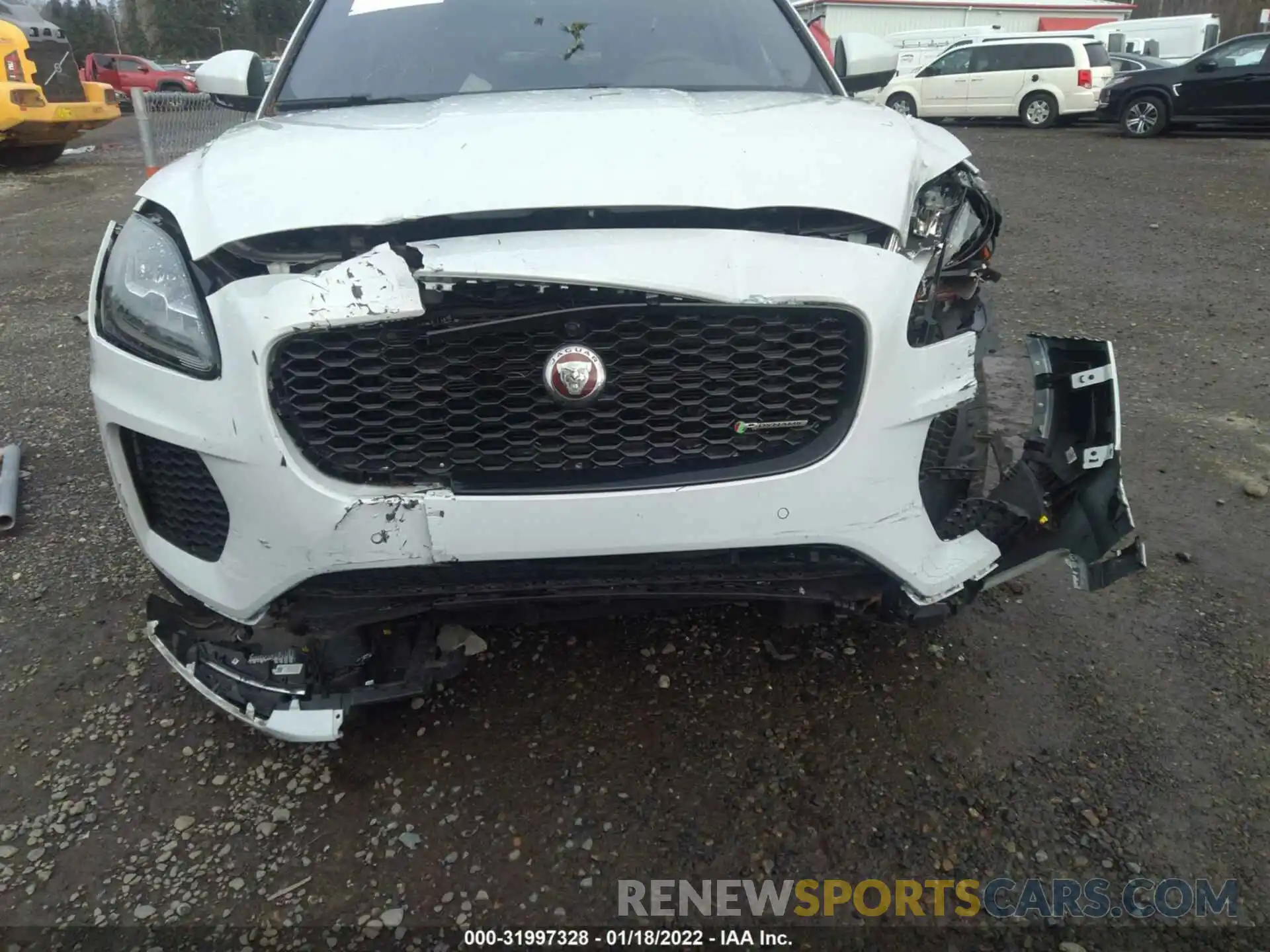 6 Photograph of a damaged car SADF12FX9L1Z76563 JAGUAR E-PACE 2020