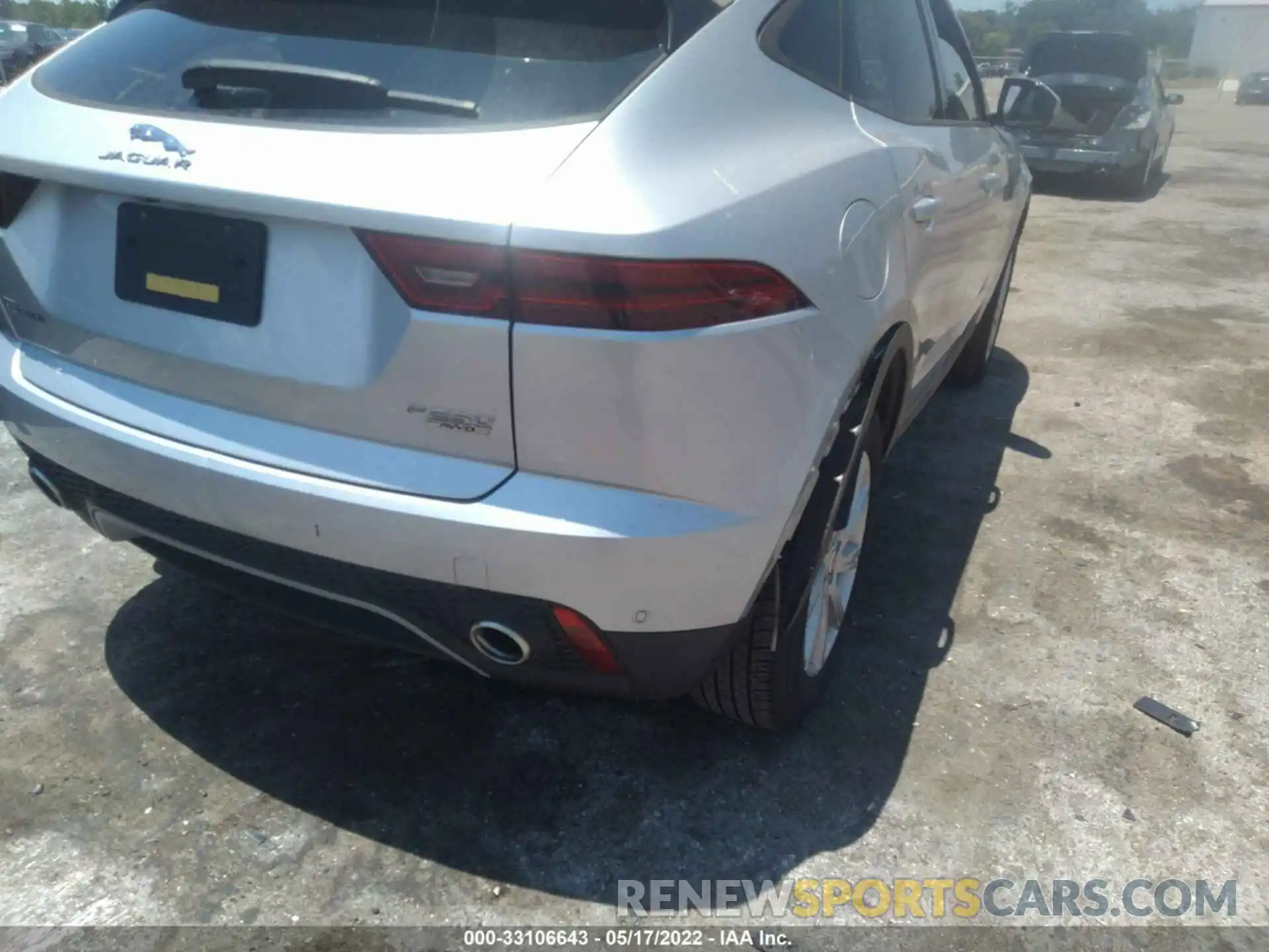 6 Photograph of a damaged car SADFK2FX1L1Z83942 JAGUAR E-PACE 2020