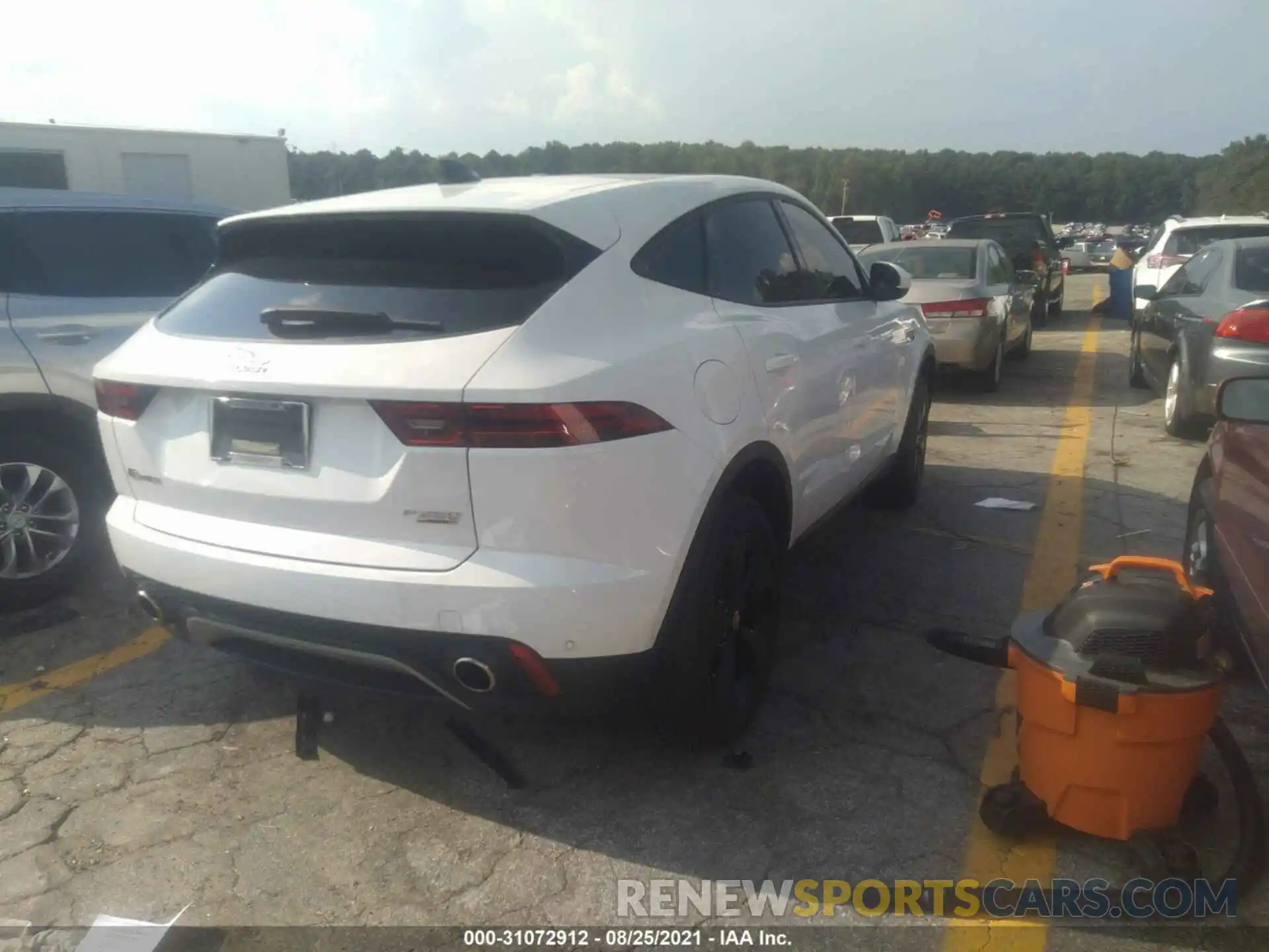 4 Photograph of a damaged car SADFK2FX4L1001191 JAGUAR E-PACE 2020