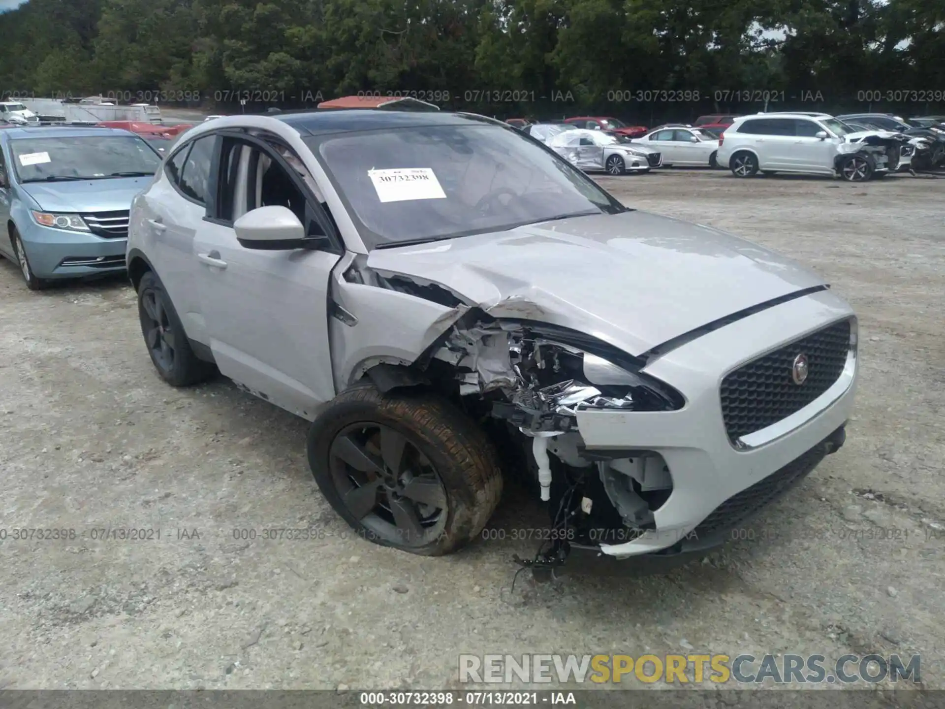 1 Photograph of a damaged car SADFK2FX7L1009835 JAGUAR E-PACE 2020