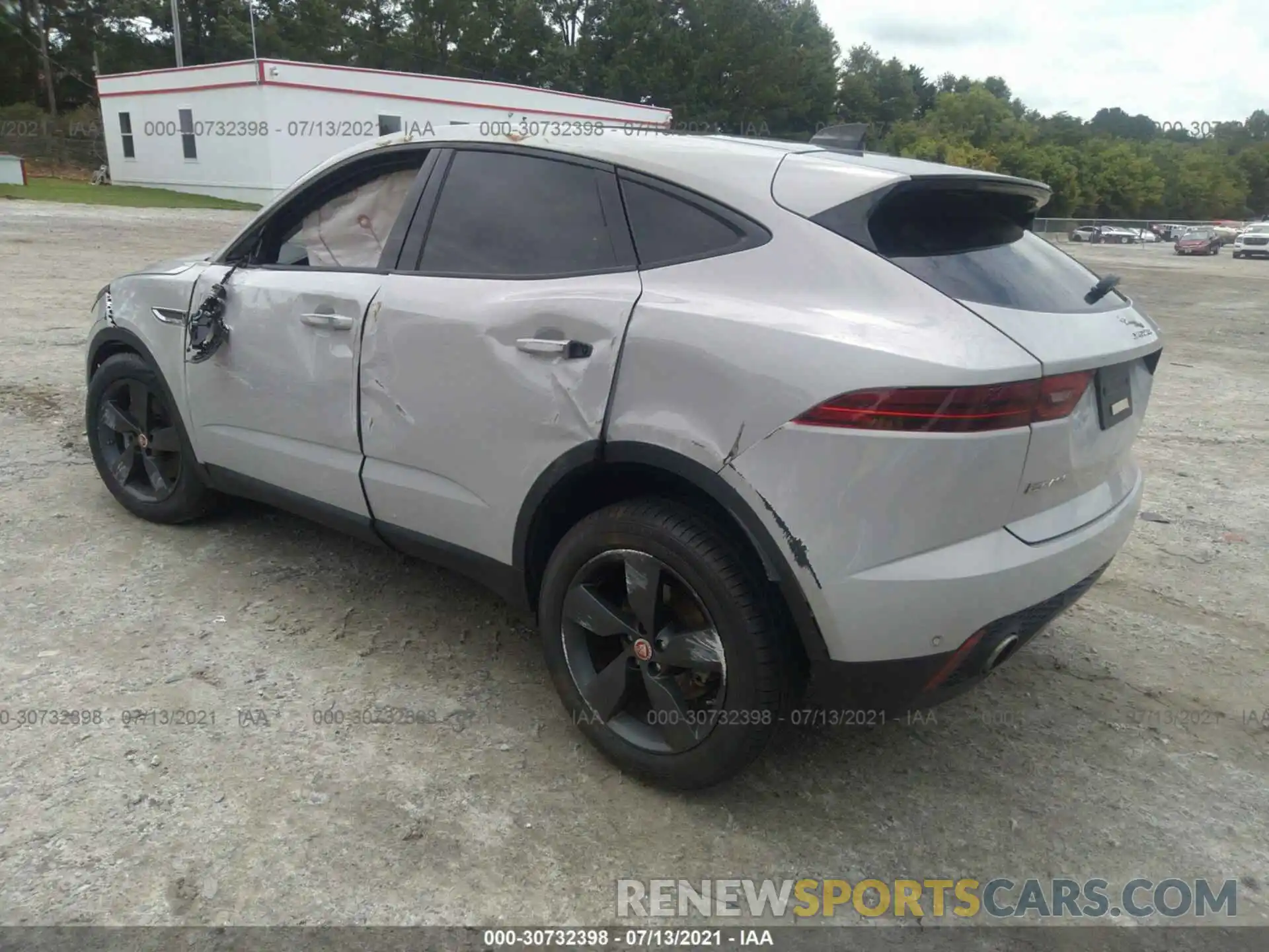 3 Photograph of a damaged car SADFK2FX7L1009835 JAGUAR E-PACE 2020