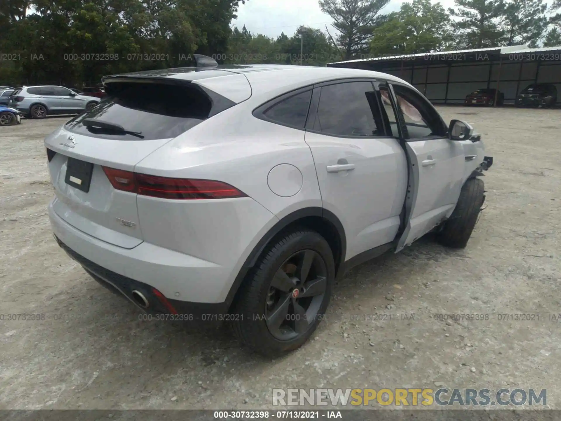 4 Фотография поврежденного автомобиля SADFK2FX7L1009835 JAGUAR E-PACE 2020