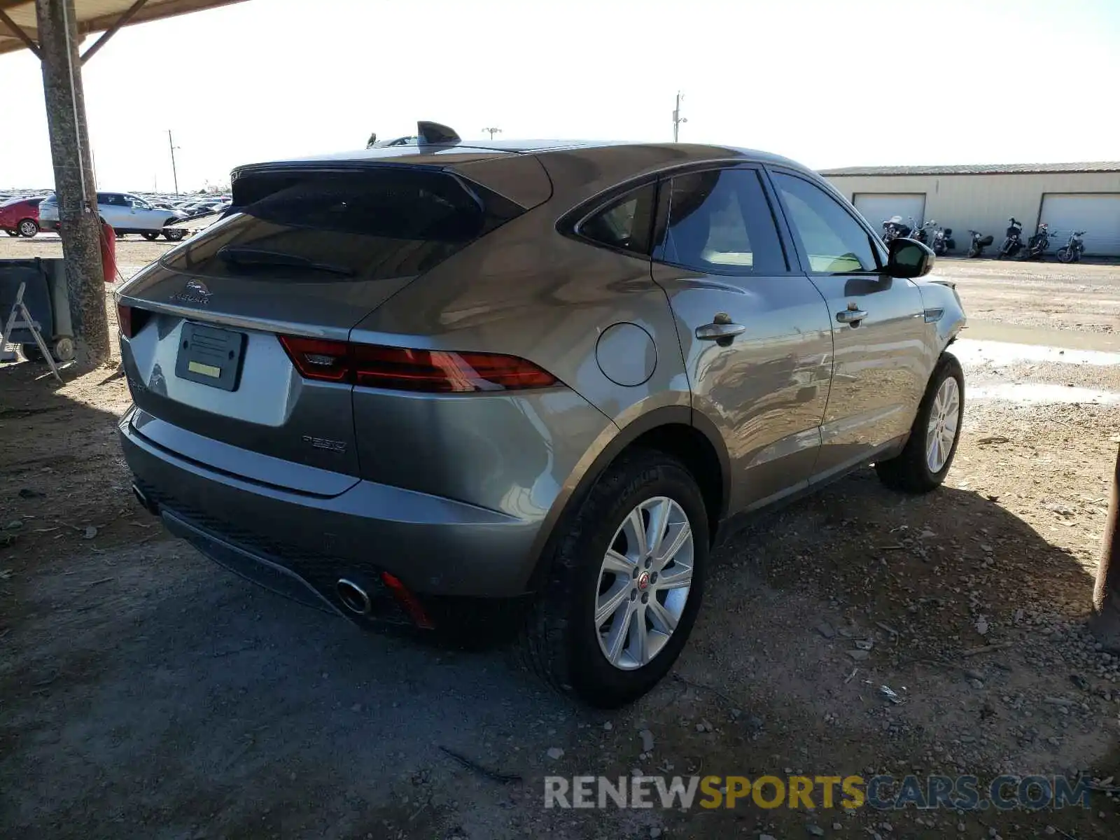 4 Photograph of a damaged car SADFK2FX7L1Z86134 JAGUAR E-PACE 2020