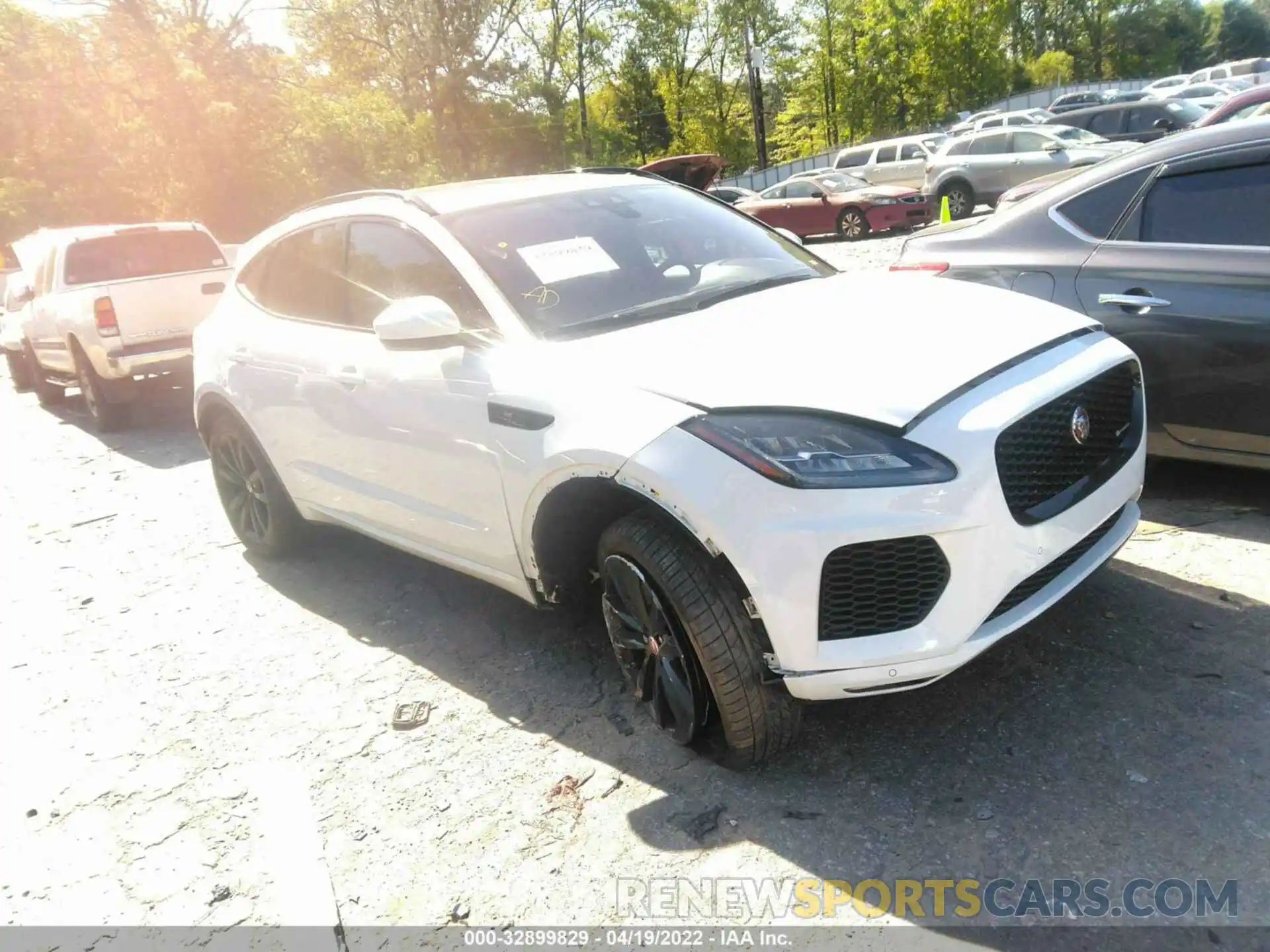 1 Photograph of a damaged car SADFL2GX8L1Z90138 JAGUAR E-PACE 2020