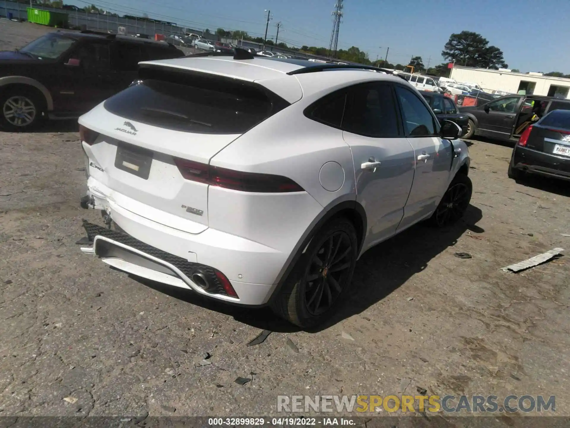 4 Фотография поврежденного автомобиля SADFL2GX8L1Z90138 JAGUAR E-PACE 2020