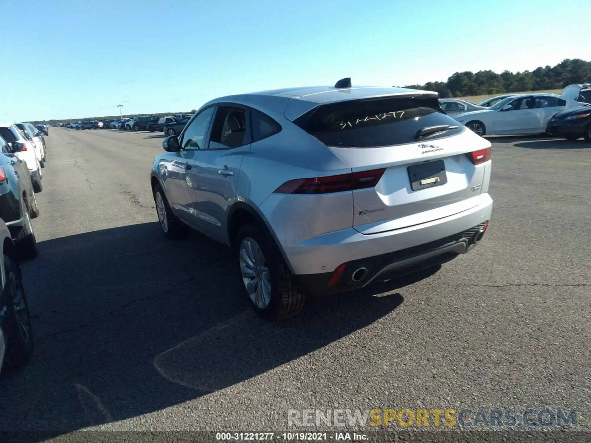 3 Photograph of a damaged car SADFP2FX1L1Z85935 JAGUAR E-PACE 2020