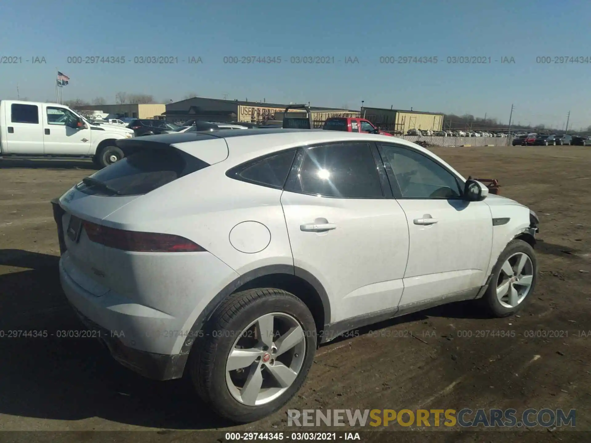 4 Фотография поврежденного автомобиля SADFP2FX5L1Z75196 JAGUAR E-PACE 2020