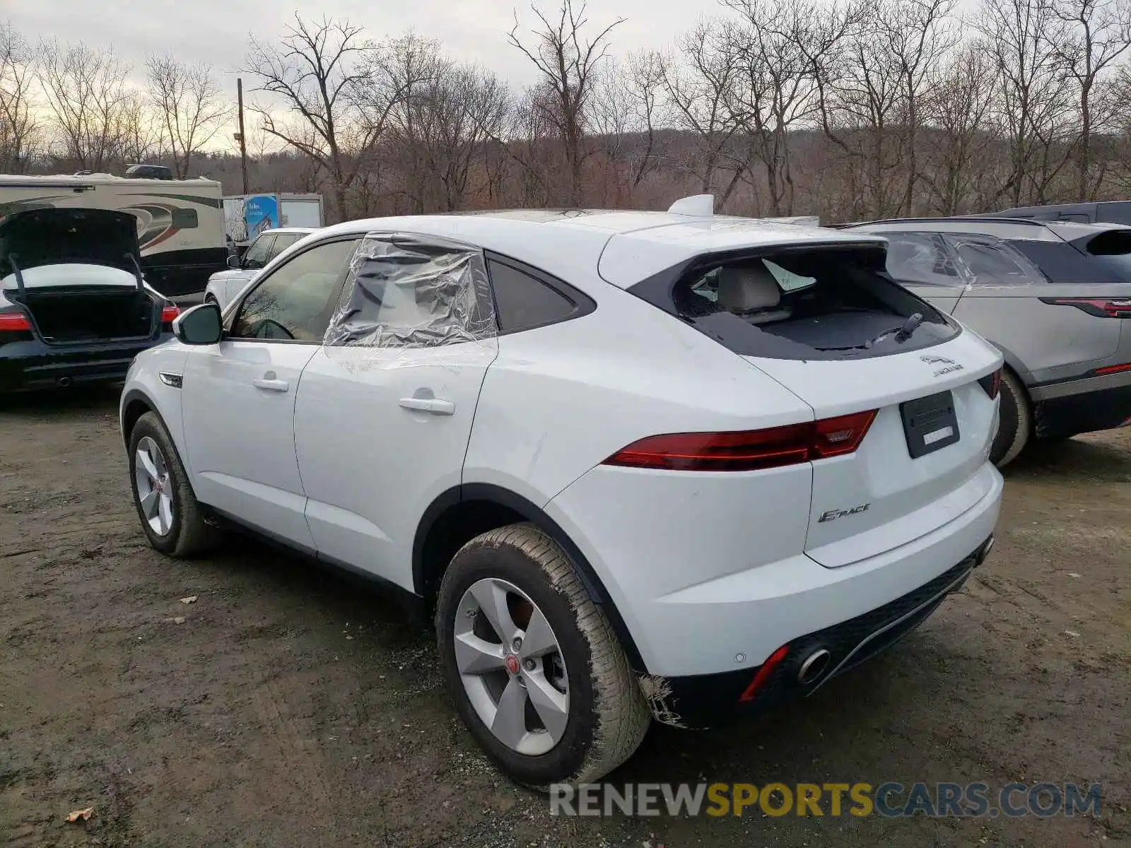 3 Фотография поврежденного автомобиля SADFJ2FX9K1Z55341 JAGUAR E-PACE S 2019