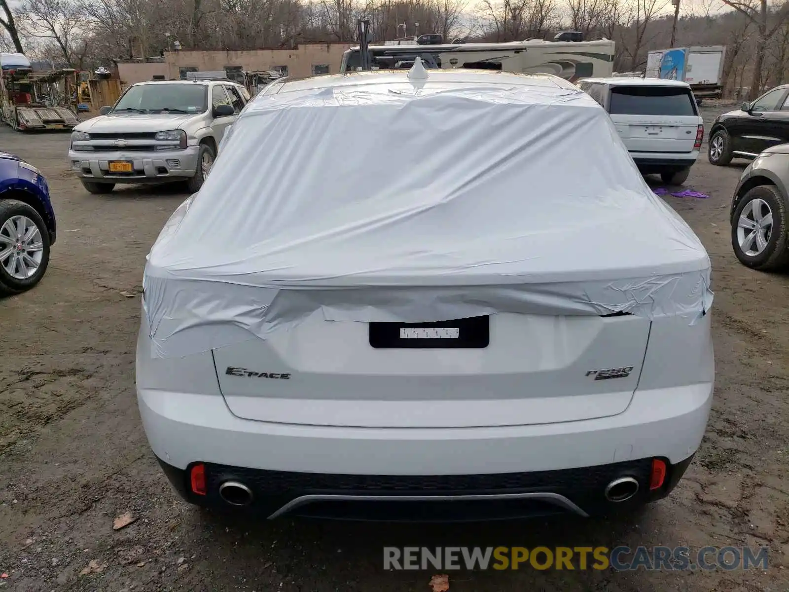 9 Фотография поврежденного автомобиля SADFJ2FX9K1Z55341 JAGUAR E-PACE S 2019