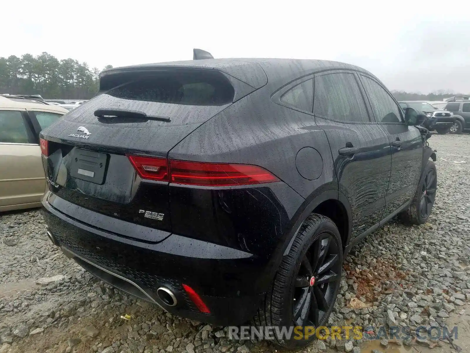 4 Фотография поврежденного автомобиля SADFJ2FXXK1Z52836 JAGUAR E-PACE S 2019