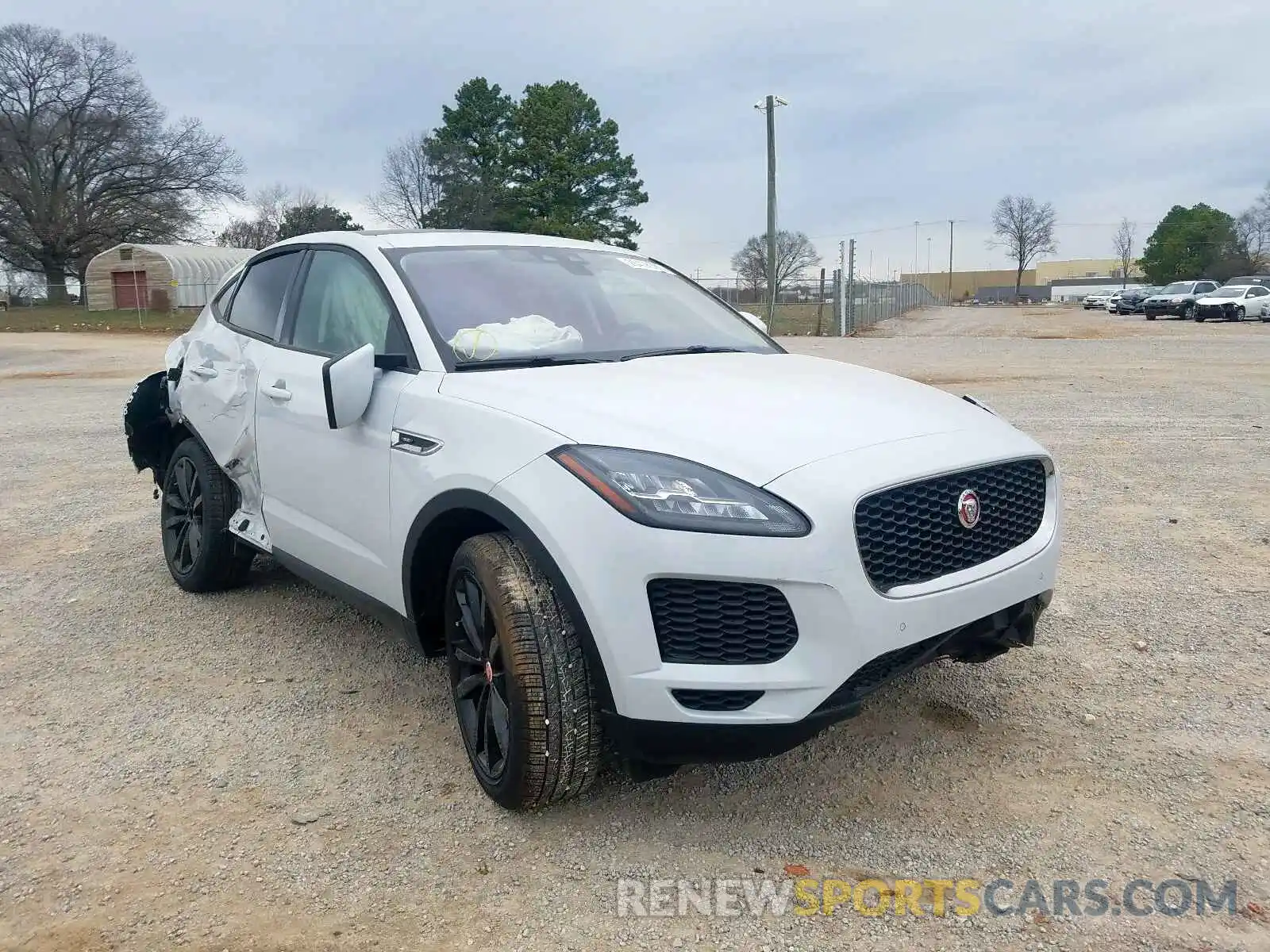 1 Фотография поврежденного автомобиля SADFP2FX0K1Z42850 JAGUAR E-PACE SE 2019