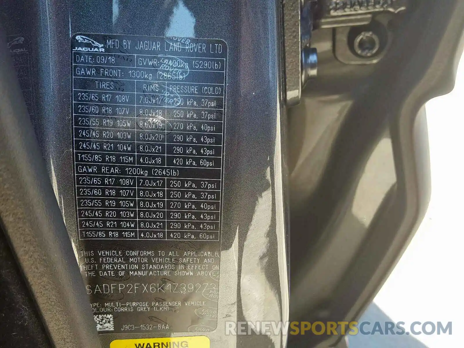 10 Photograph of a damaged car SADFP2FX6K1Z39273 JAGUAR E-PACE SE 2019