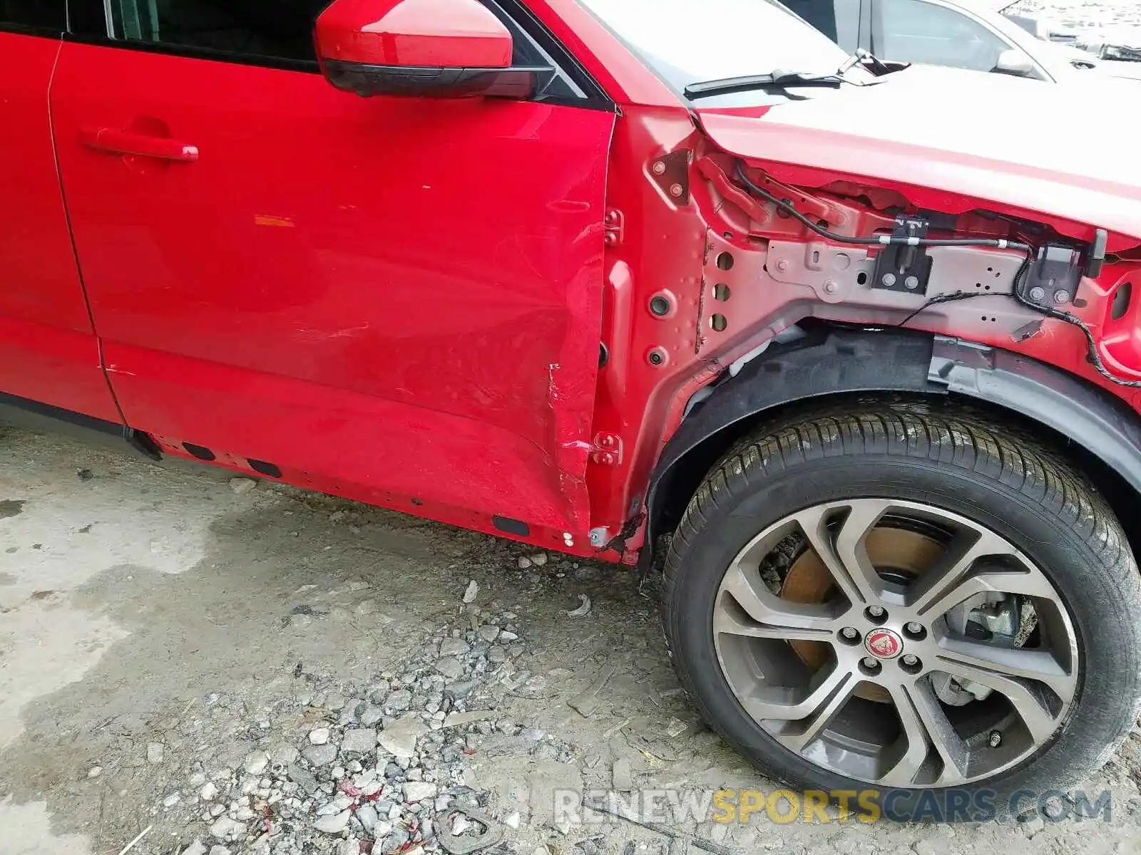 9 Фотография поврежденного автомобиля SADFP2FX7L1Z83994 JAGUAR E-PACE SE 2020