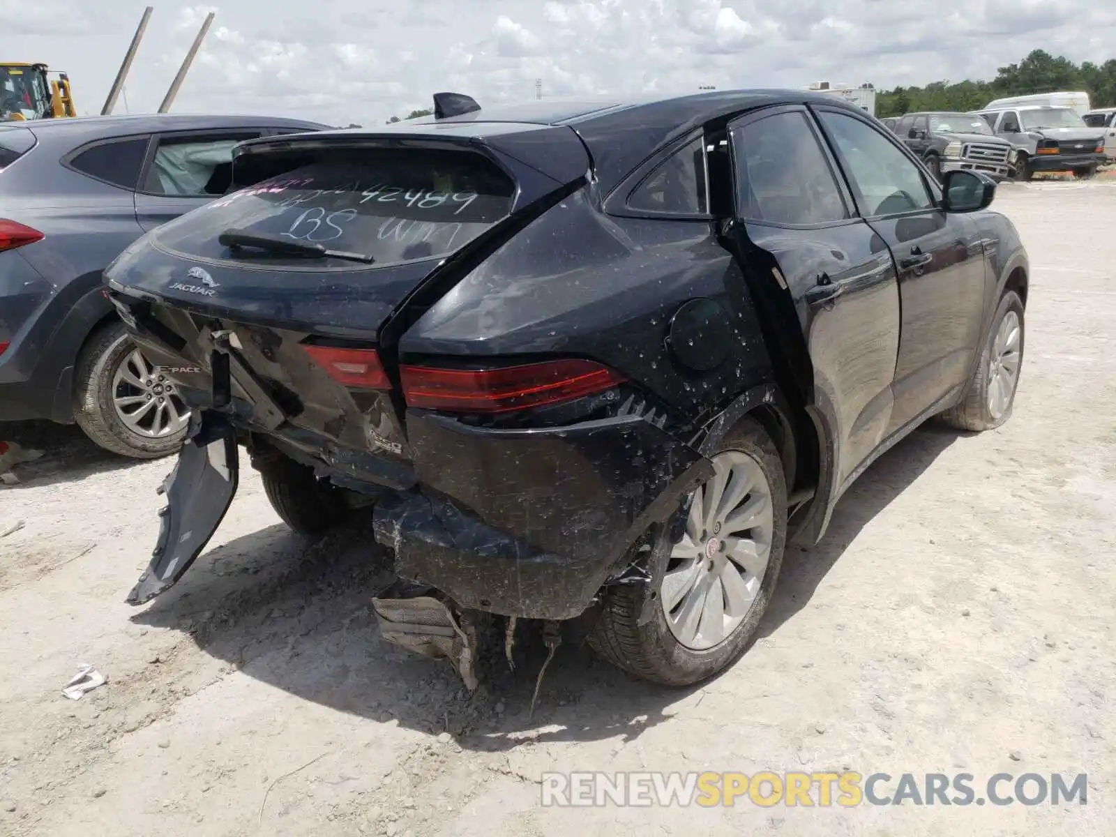 4 Photograph of a damaged car SADFP2FX3K1Z33933 JAGUAR ETYPE 2019