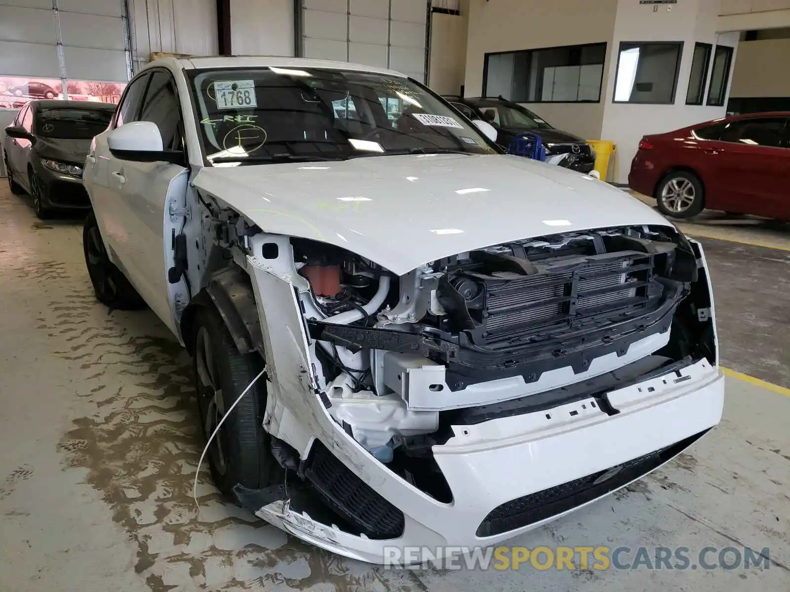 1 Фотография поврежденного автомобиля SADFP2FX5K1Z64570 JAGUAR ETYPE 2019