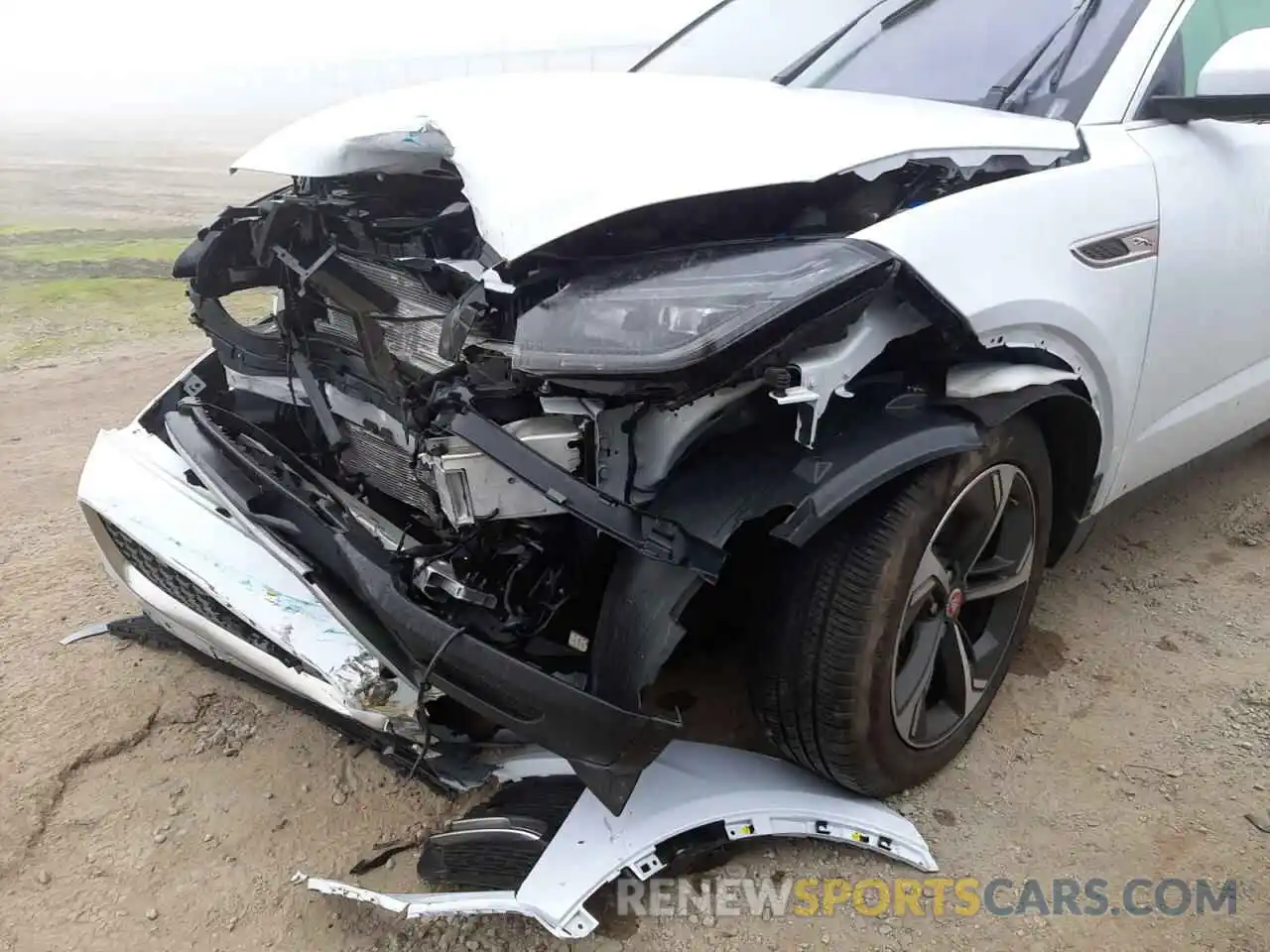 9 Photograph of a damaged car SADFP2FX0M1016063 JAGUAR ETYPE 2021