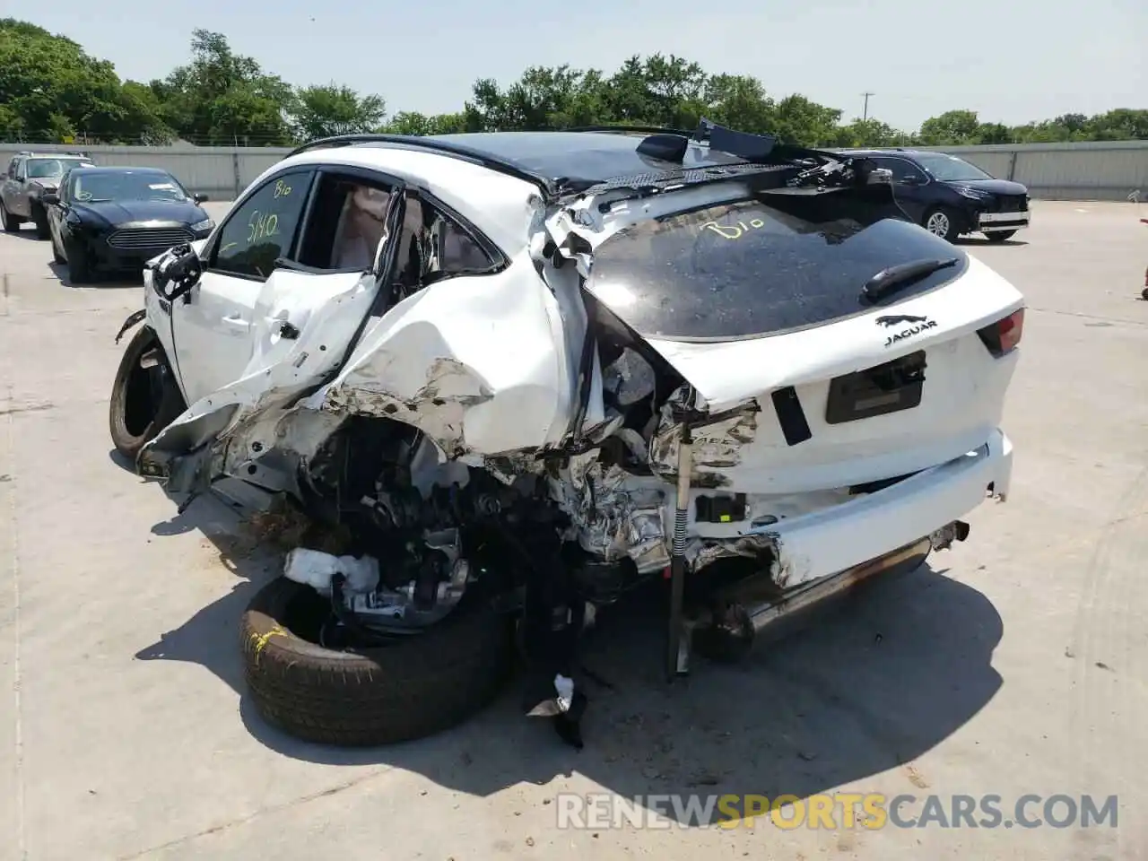 3 Photograph of a damaged car SADFP2FX2N1030290 JAGUAR ETYPE 2022