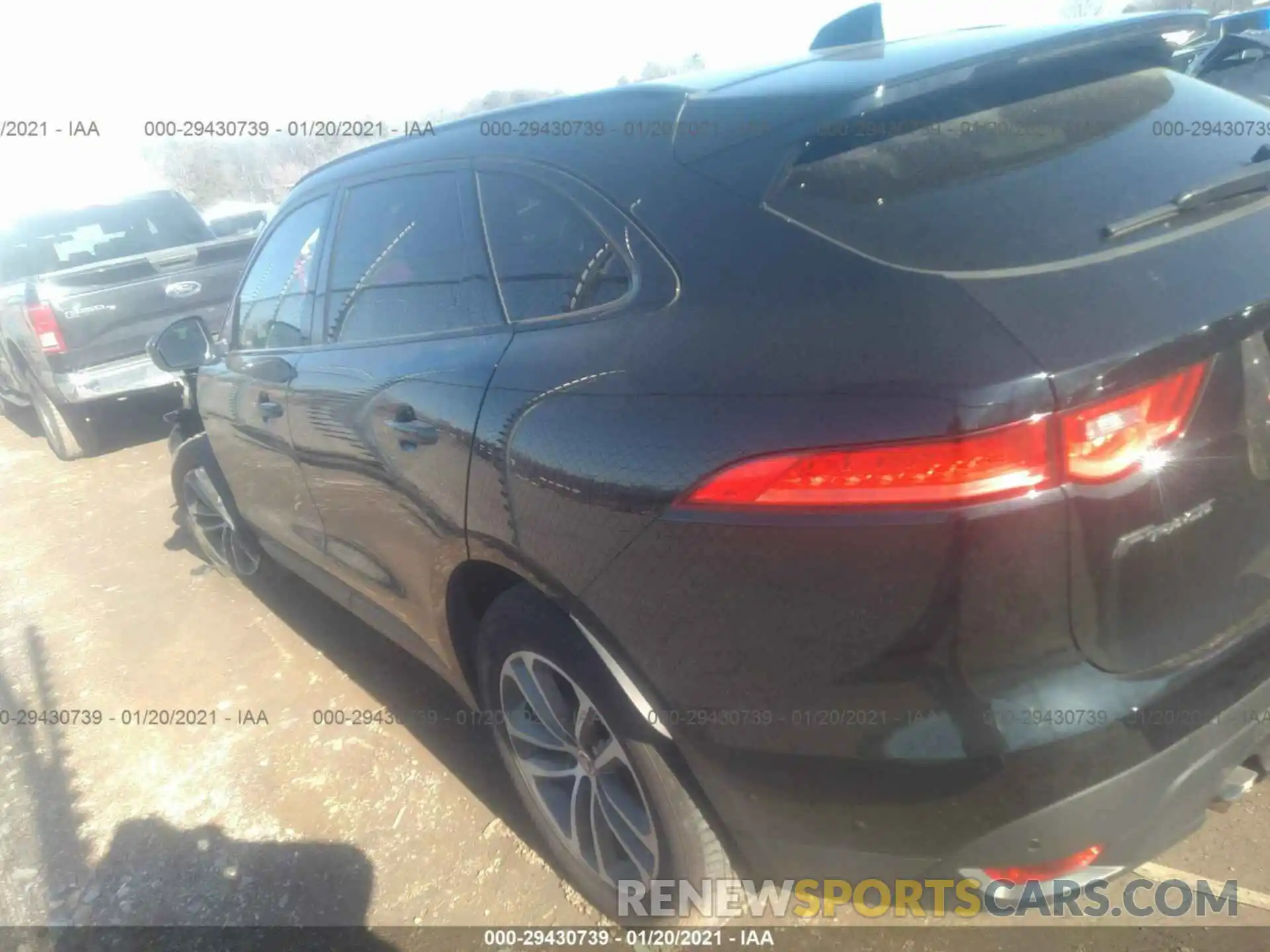 3 Photograph of a damaged car SADCJ2FX0KA360235 JAGUAR F-PACE 2019