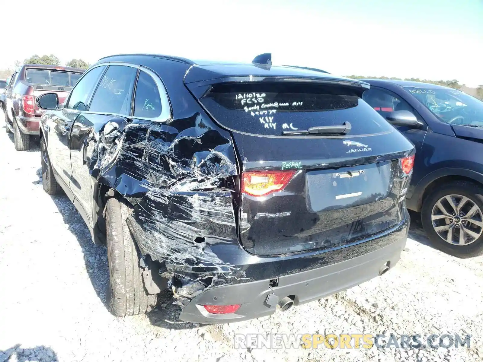 3 Photograph of a damaged car SADCJ2FX0KA367525 JAGUAR F-PACE 2019