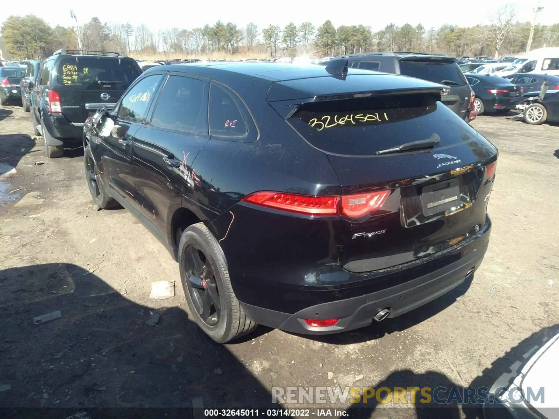 3 Фотография поврежденного автомобиля SADCJ2FX0KA602005 JAGUAR F-PACE 2019