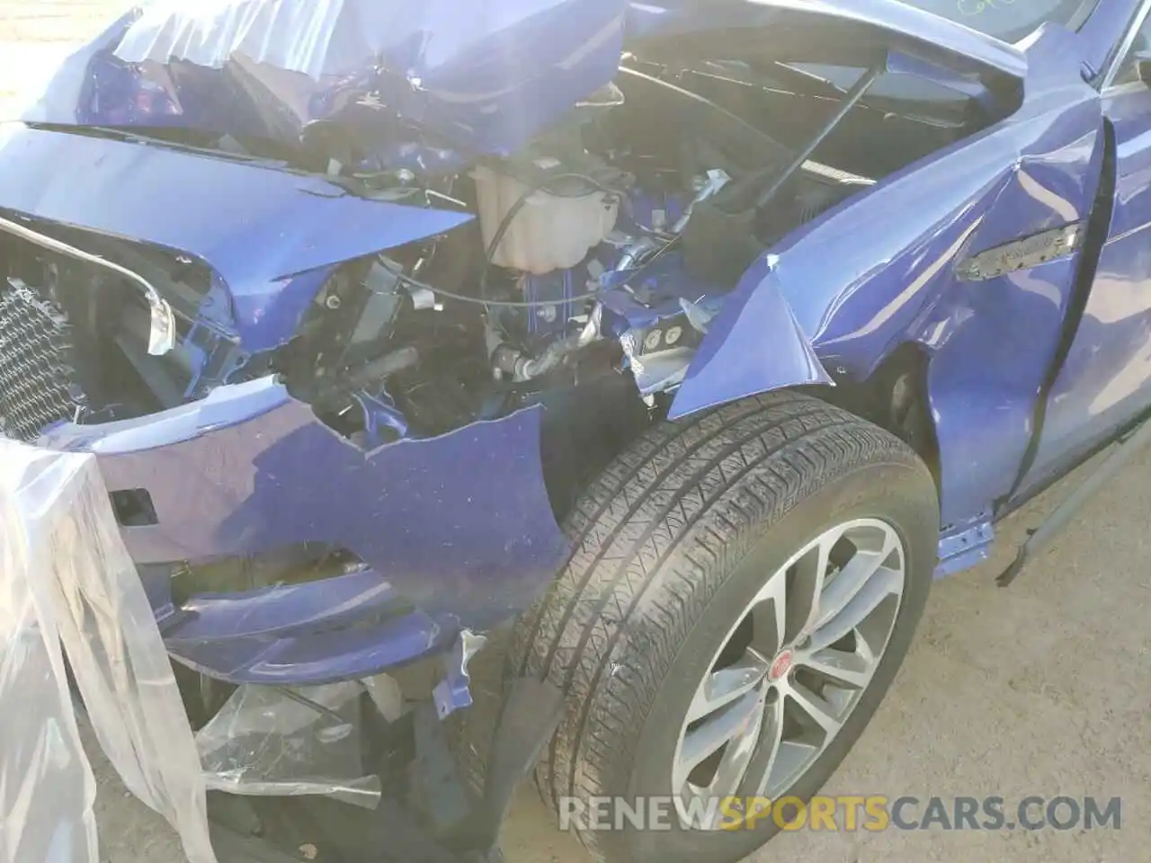 9 Photograph of a damaged car SADCJ2FX0KA610931 JAGUAR F-PACE 2019