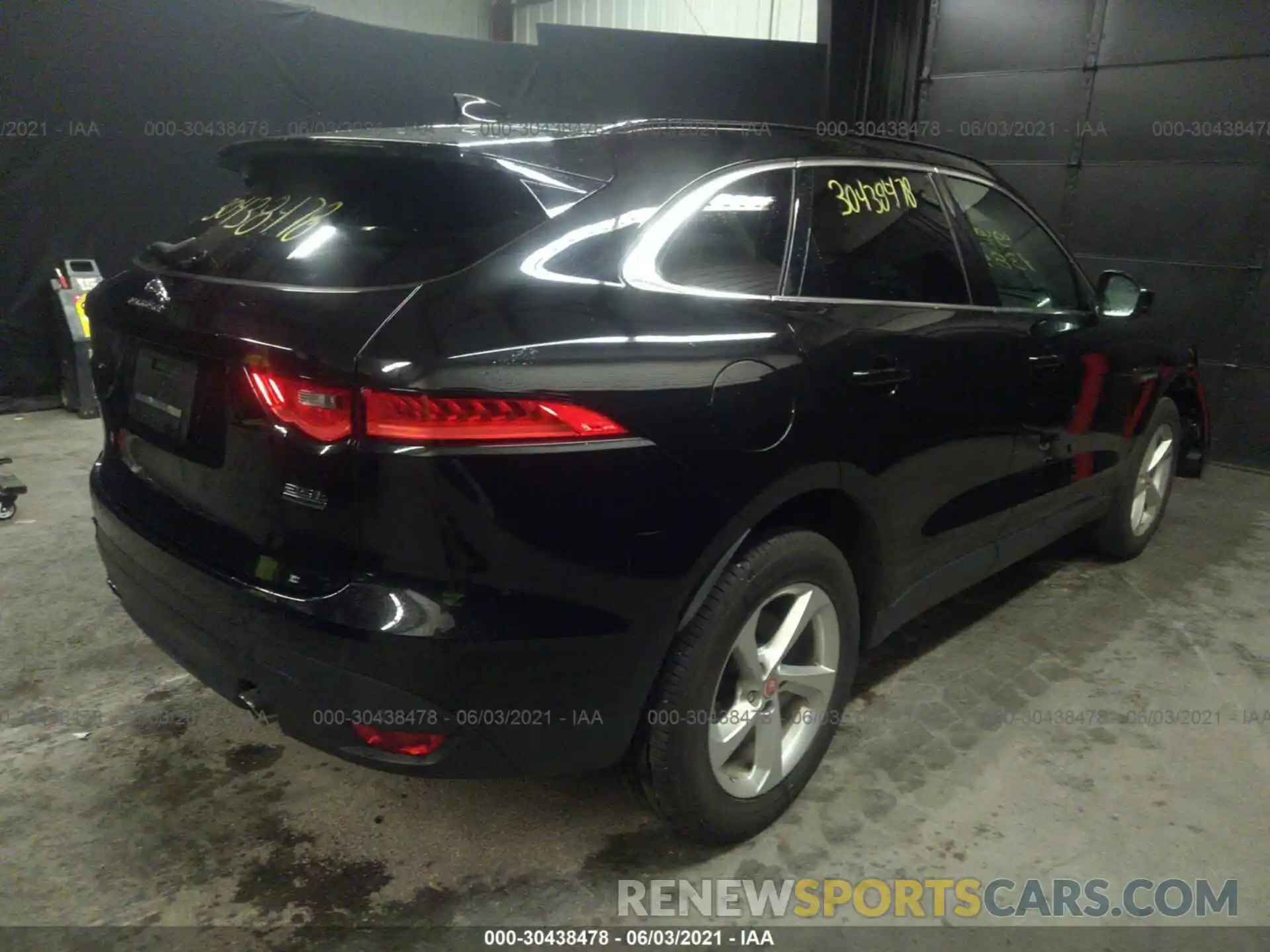 4 Photograph of a damaged car SADCJ2FX2KA368742 JAGUAR F-PACE 2019