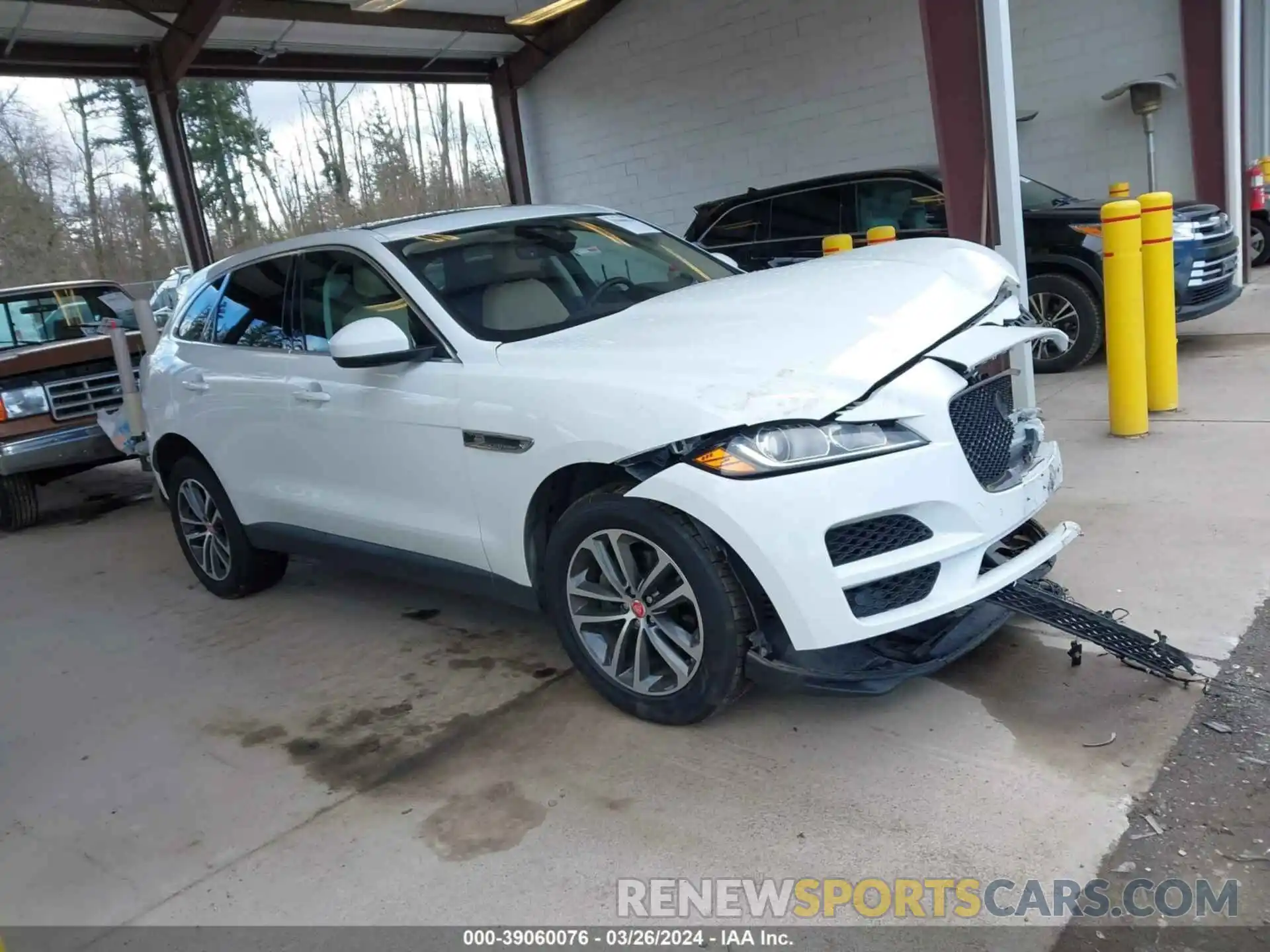 1 Photograph of a damaged car SADCJ2FX2KA393673 JAGUAR F-PACE 2019