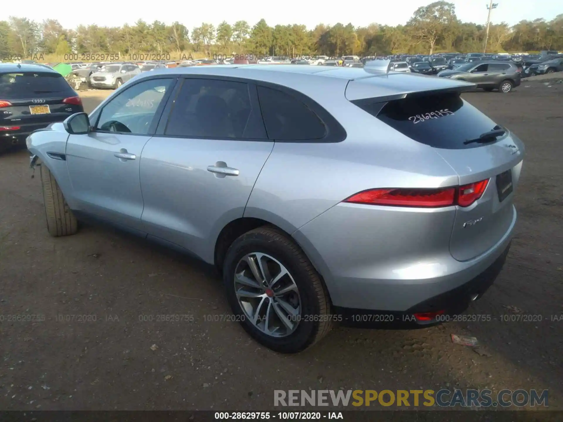 3 Photograph of a damaged car SADCJ2FX2KA396072 JAGUAR F-PACE 2019