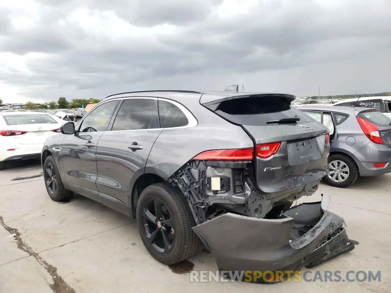 3 Photograph of a damaged car SADCJ2FX2KA601180 JAGUAR F-PACE 2019