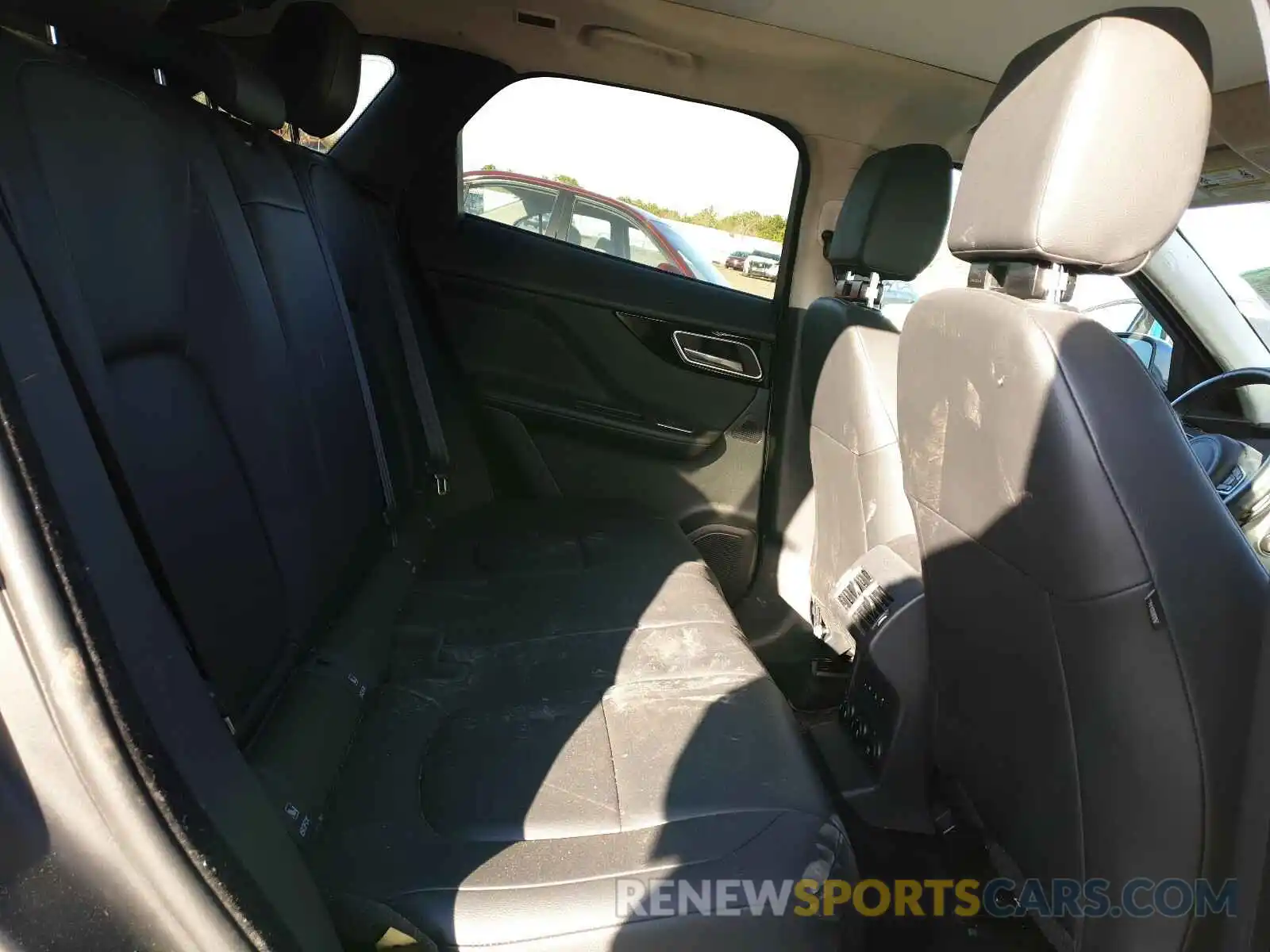 6 Photograph of a damaged car SADCJ2FX2KA601504 JAGUAR F-PACE 2019