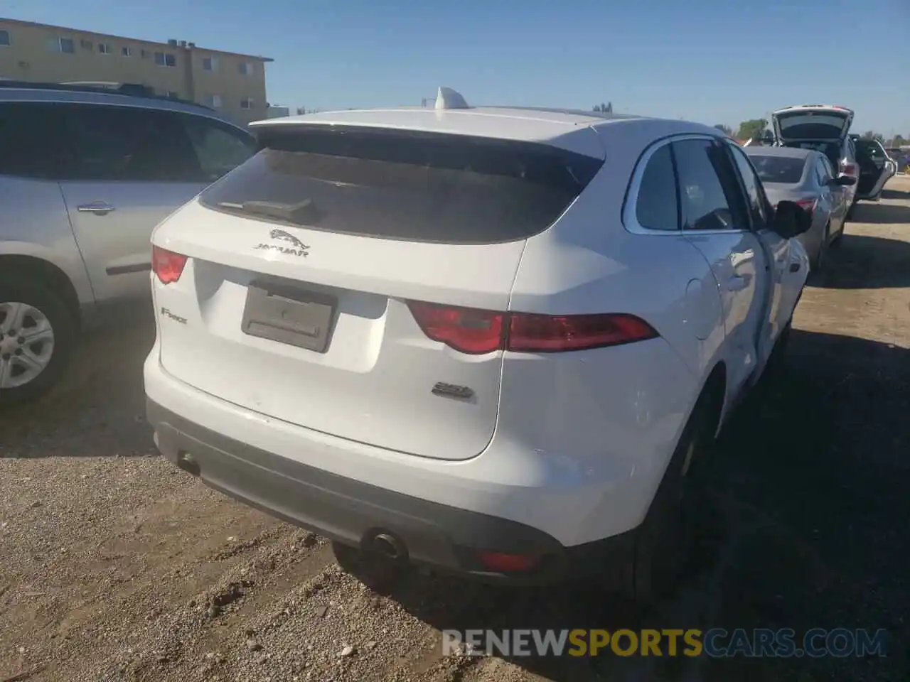 4 Photograph of a damaged car SADCJ2FX2KA607254 JAGUAR F-PACE 2019