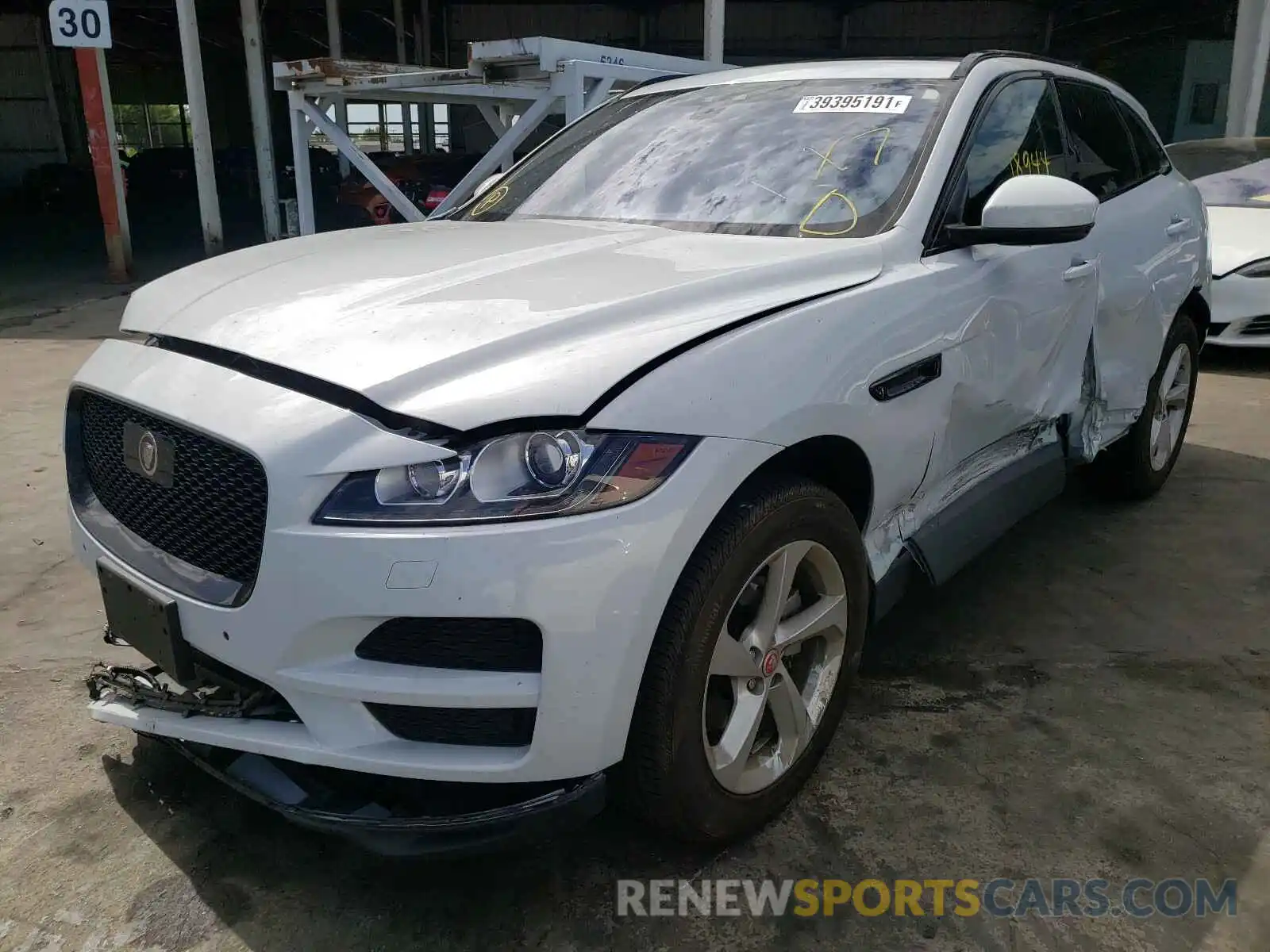 2 Фотография поврежденного автомобиля SADCJ2FX3KA368331 JAGUAR F-PACE 2019