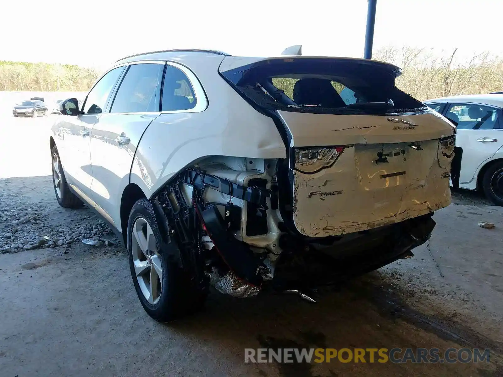 3 Photograph of a damaged car SADCJ2FX3KA368653 JAGUAR F-PACE 2019