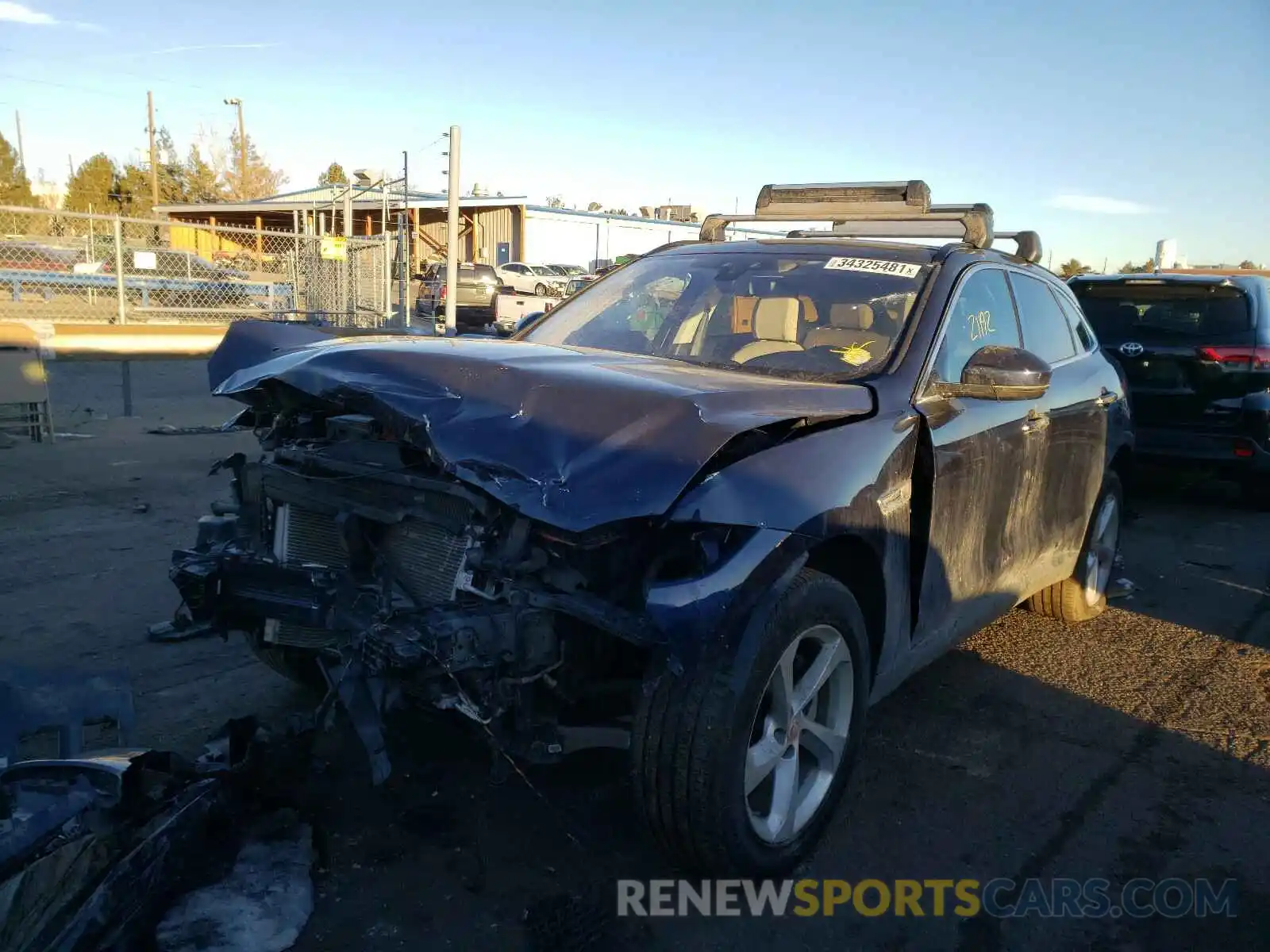 2 Photograph of a damaged car SADCJ2FX3KA368846 JAGUAR F-PACE 2019