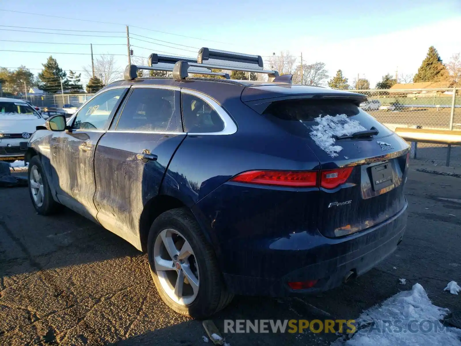 3 Photograph of a damaged car SADCJ2FX3KA368846 JAGUAR F-PACE 2019