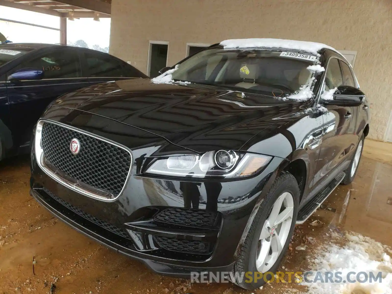 2 Фотография поврежденного автомобиля SADCJ2FX3KA391933 JAGUAR F-PACE 2019