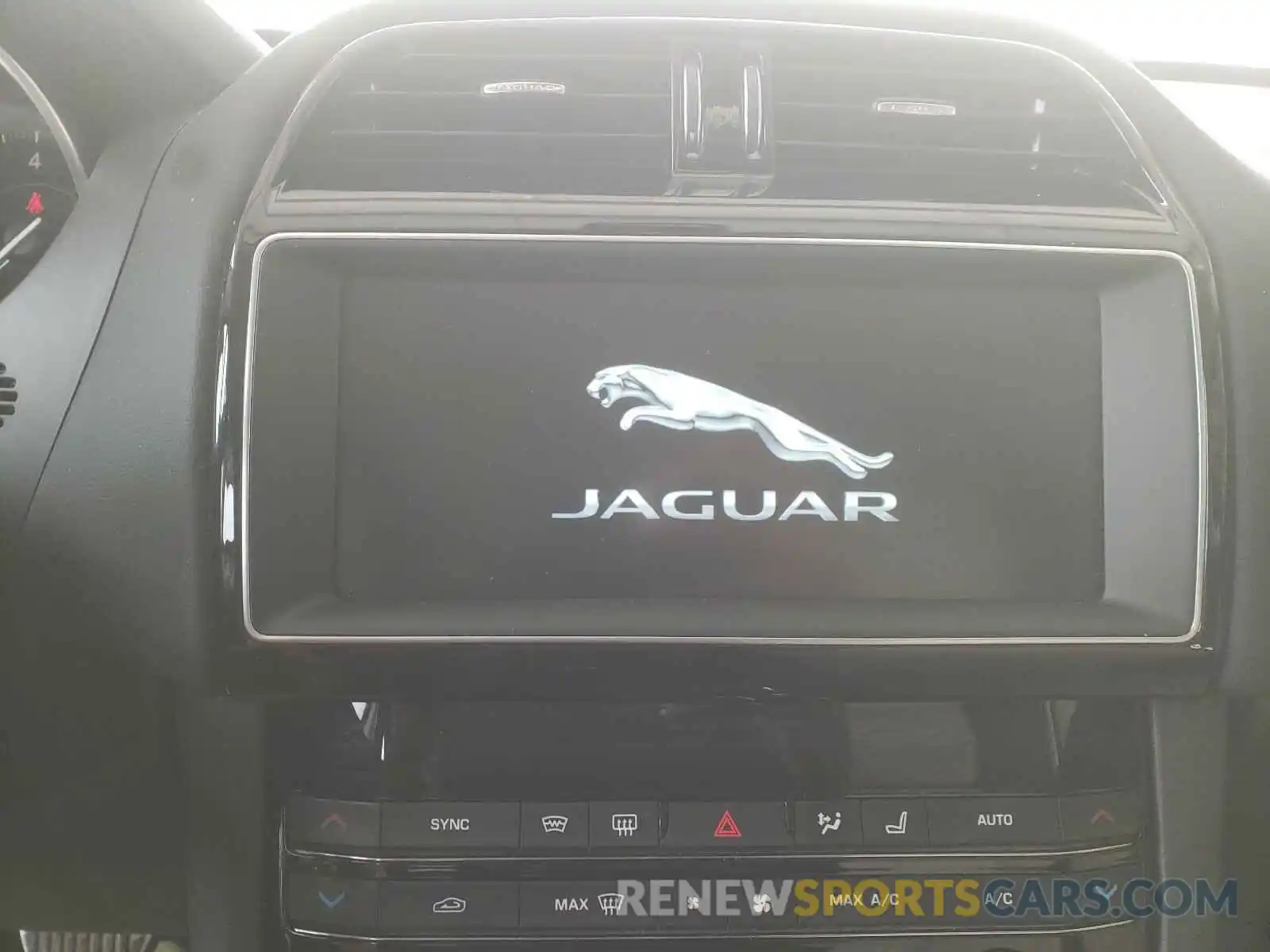 9 Photograph of a damaged car SADCJ2FX3KA391933 JAGUAR F-PACE 2019