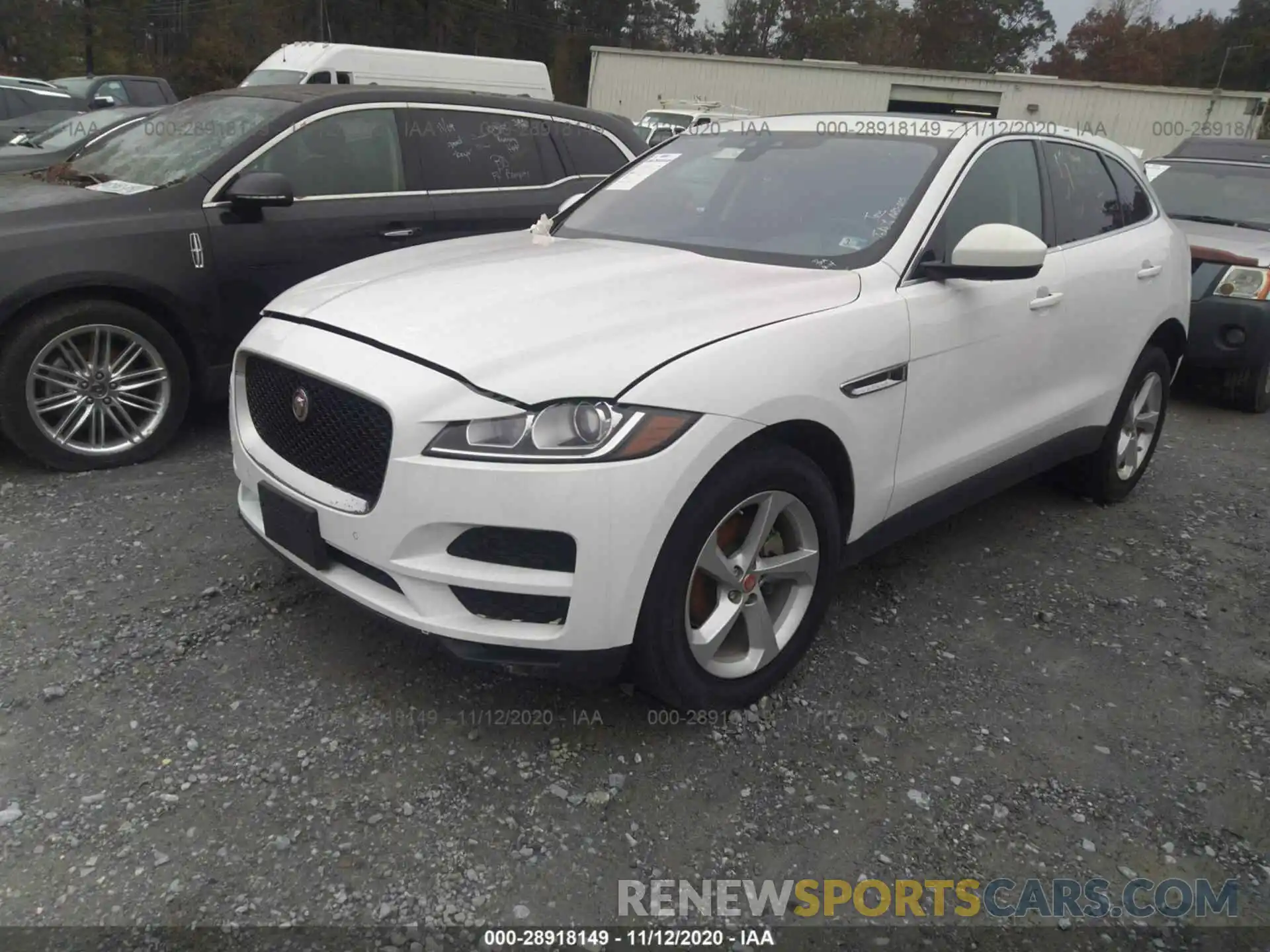 2 Фотография поврежденного автомобиля SADCJ2FX3KA398980 JAGUAR F-PACE 2019