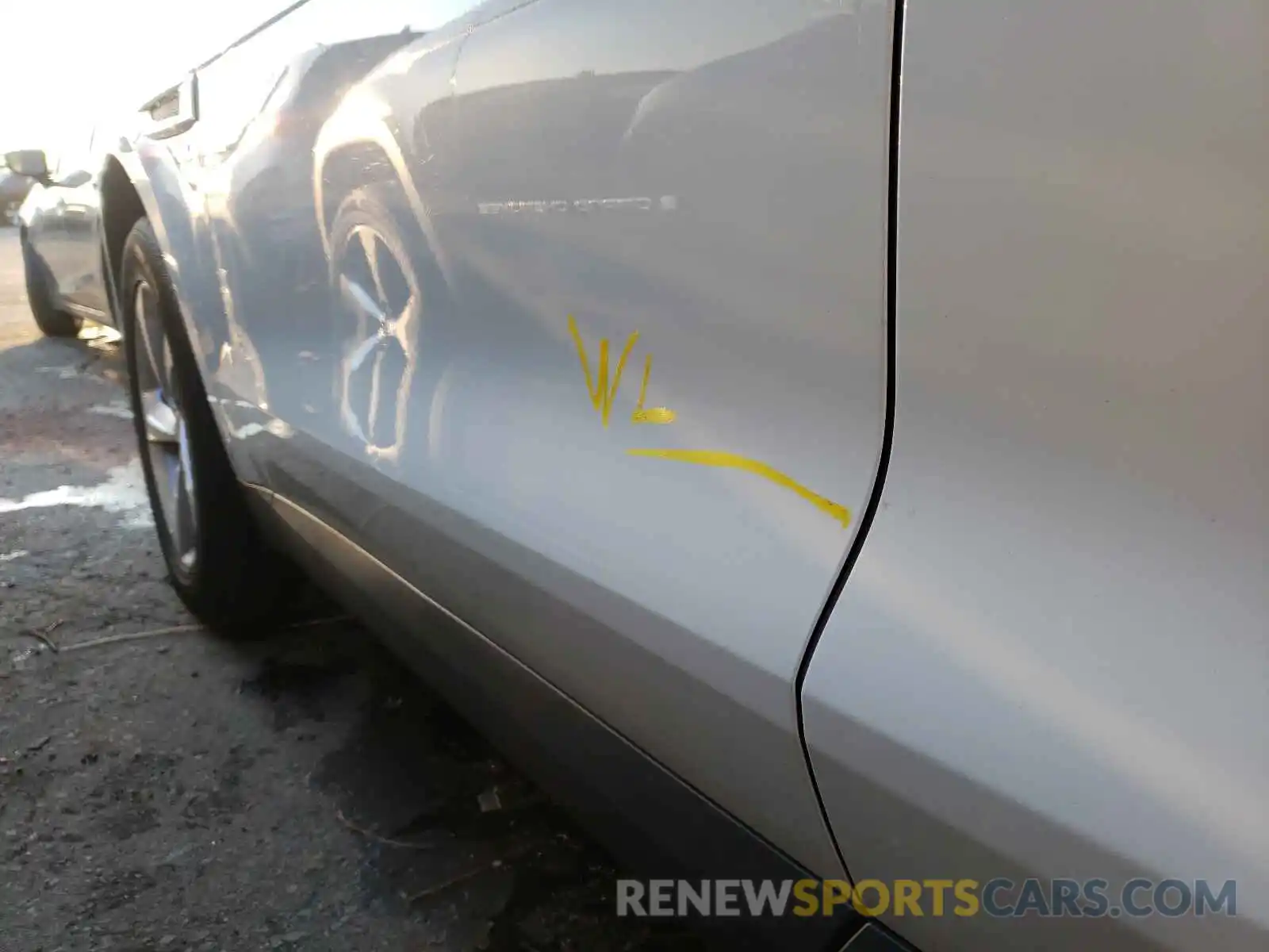 9 Photograph of a damaged car SADCJ2FX4KA357645 JAGUAR F-PACE 2019