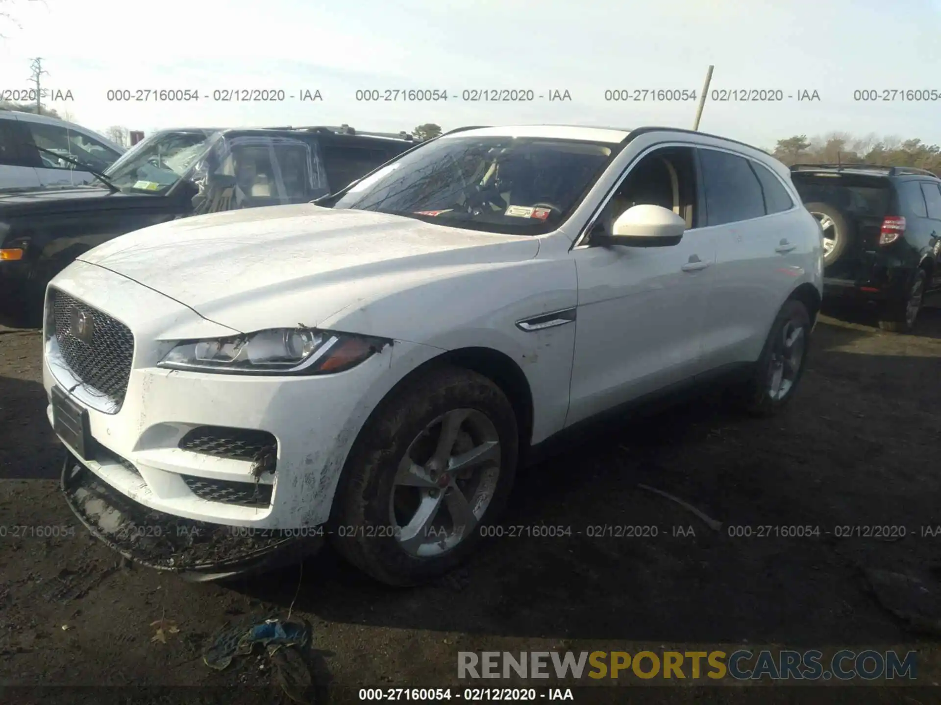 2 Фотография поврежденного автомобиля SADCJ2FX4KA367088 JAGUAR F-PACE 2019