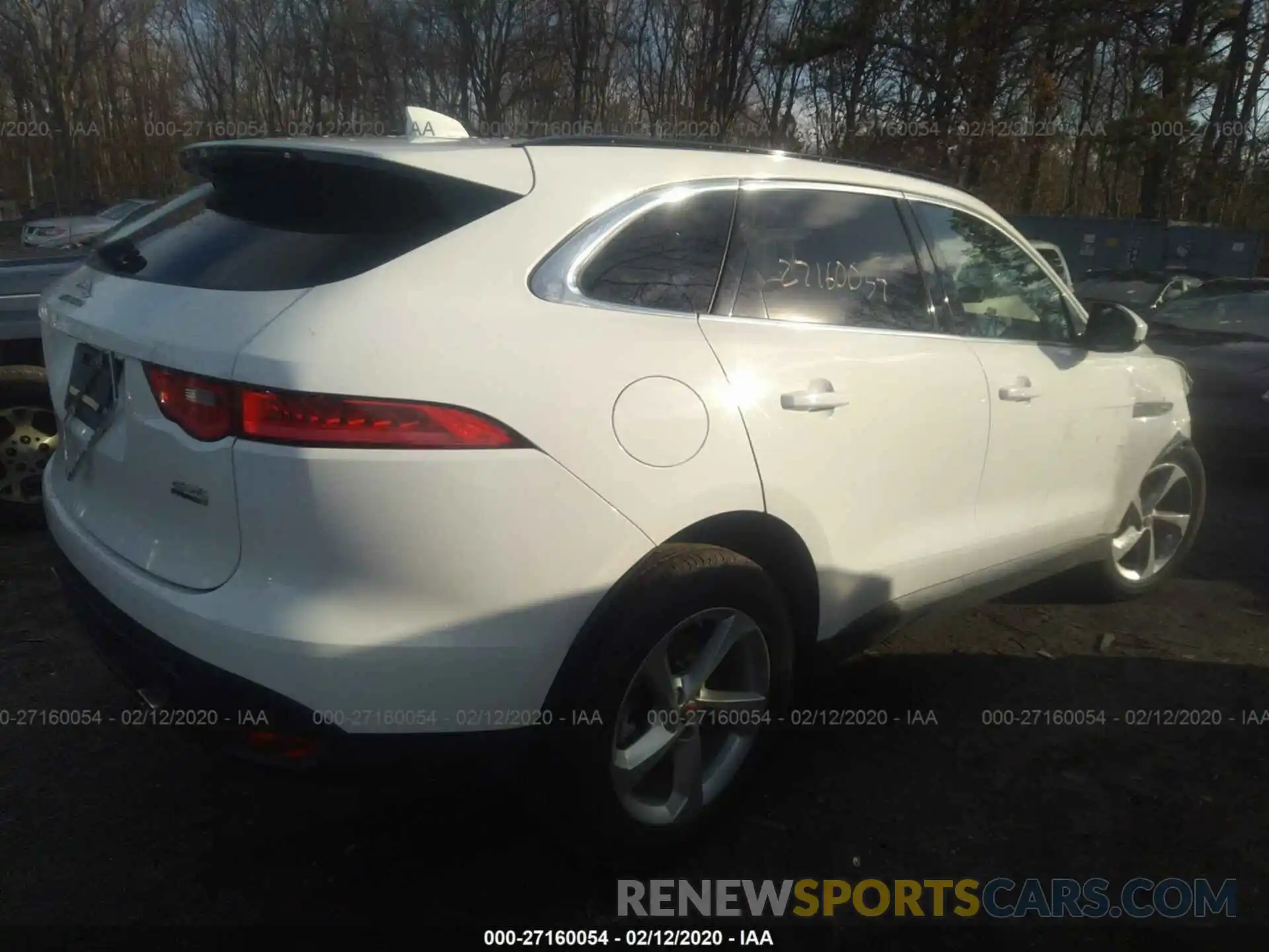 4 Photograph of a damaged car SADCJ2FX4KA367088 JAGUAR F-PACE 2019