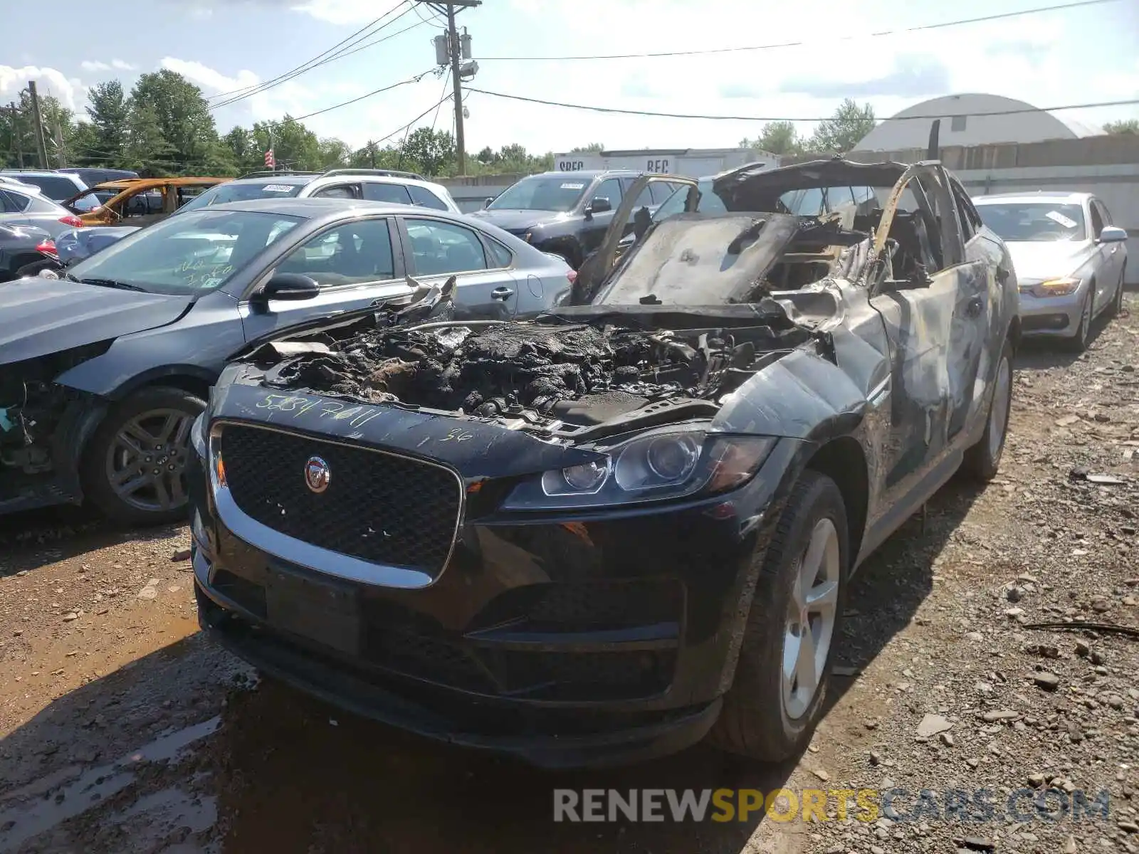 2 Photograph of a damaged car SADCJ2FX4KA367902 JAGUAR F-PACE 2019