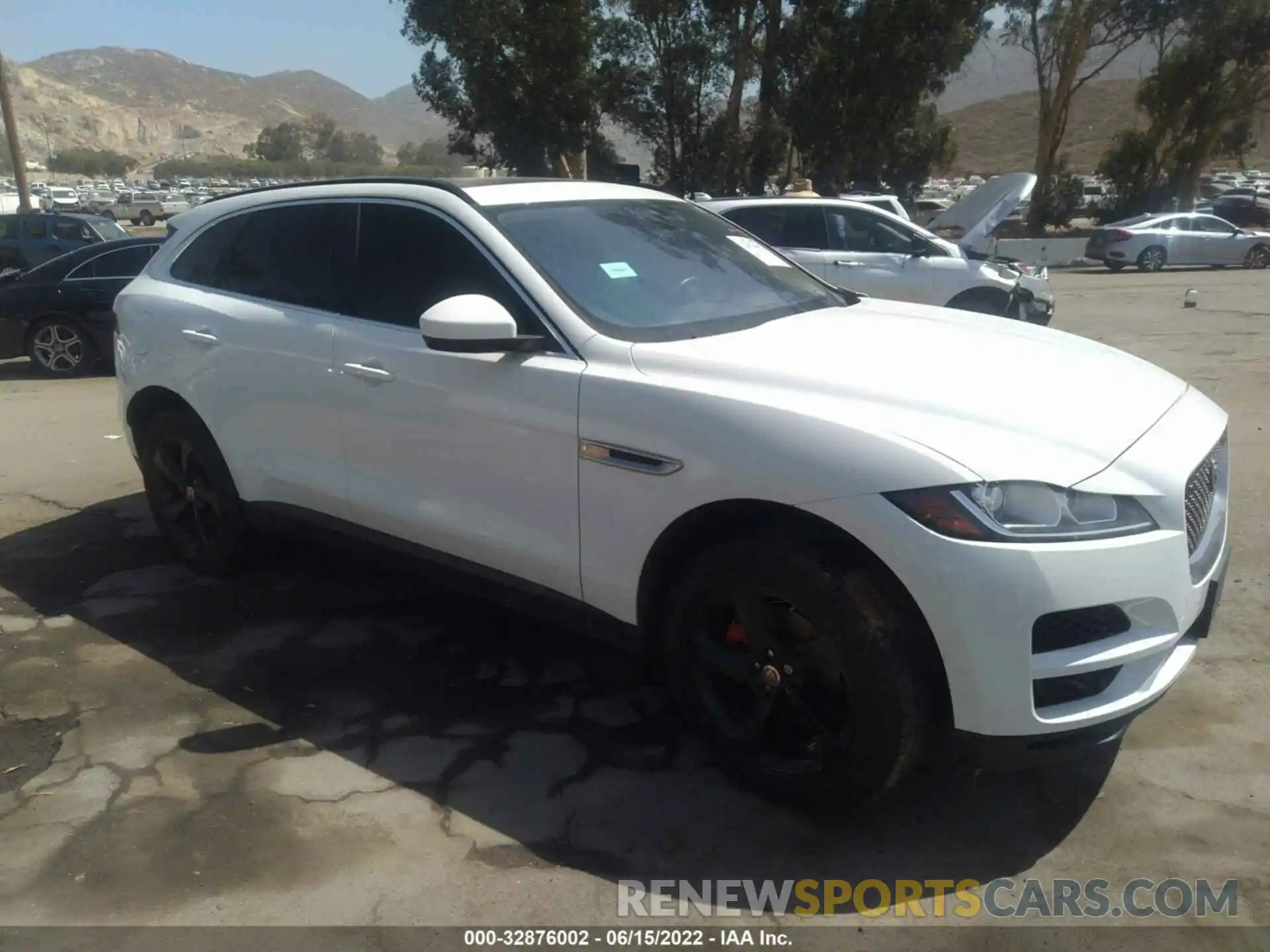 1 Photograph of a damaged car SADCJ2FX4KA392072 JAGUAR F-PACE 2019