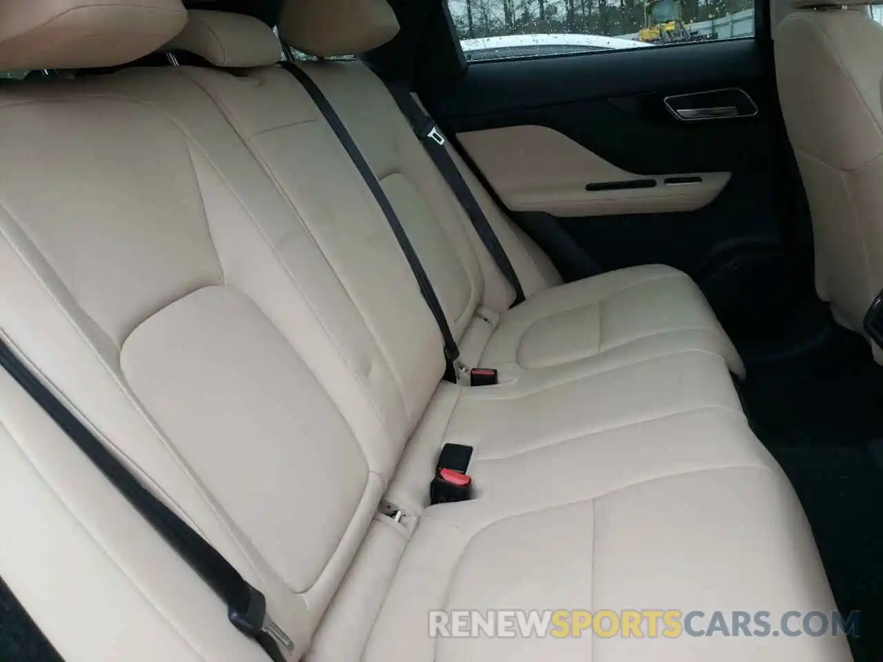 6 Photograph of a damaged car SADCJ2FX5KA364541 JAGUAR F-PACE 2019