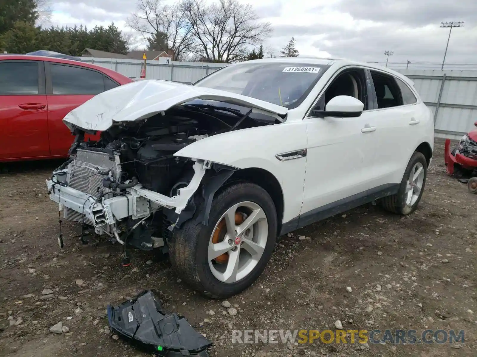 2 Фотография поврежденного автомобиля SADCJ2FX5KA399094 JAGUAR F-PACE 2019