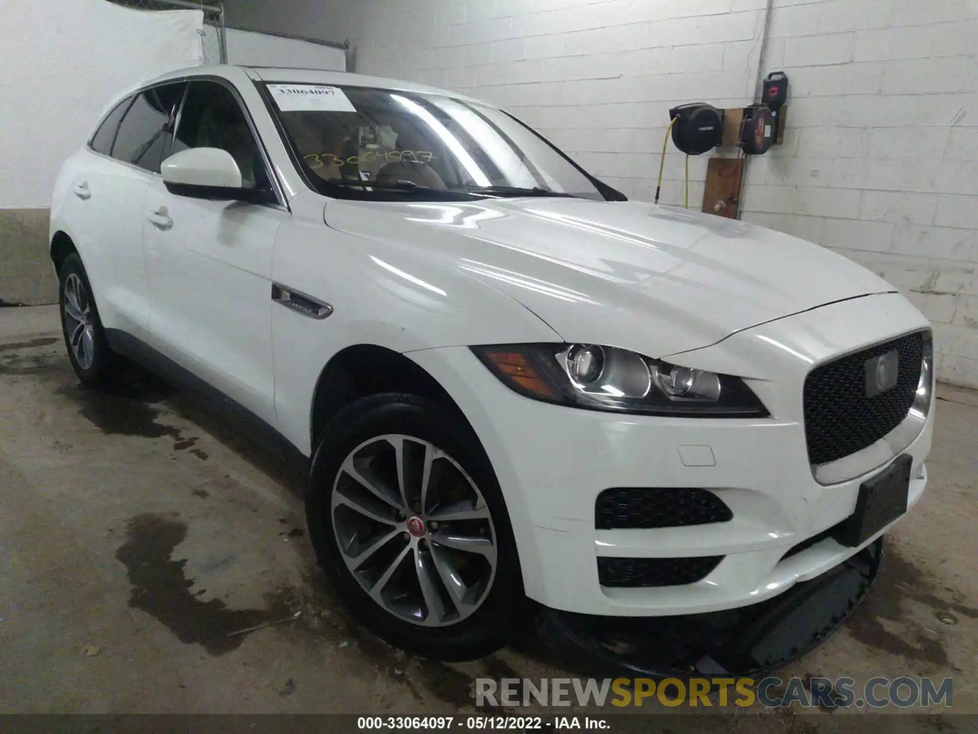 1 Photograph of a damaged car SADCJ2FX5KA609970 JAGUAR F-PACE 2019