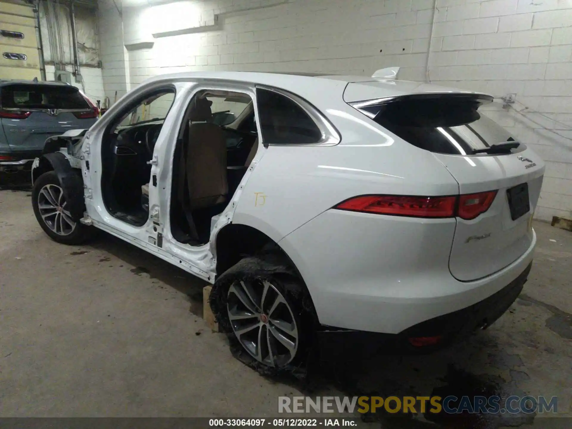 6 Фотография поврежденного автомобиля SADCJ2FX5KA609970 JAGUAR F-PACE 2019