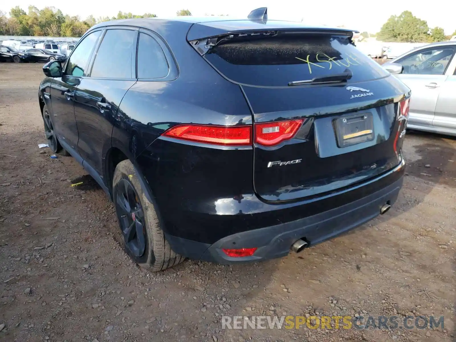 3 Фотография поврежденного автомобиля SADCJ2FX6KA395622 JAGUAR F-PACE 2019