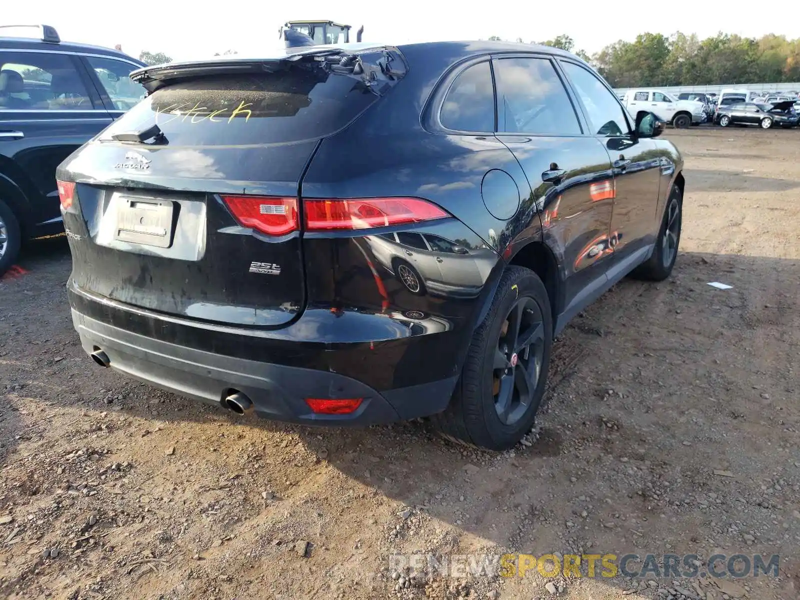 4 Photograph of a damaged car SADCJ2FX6KA395622 JAGUAR F-PACE 2019